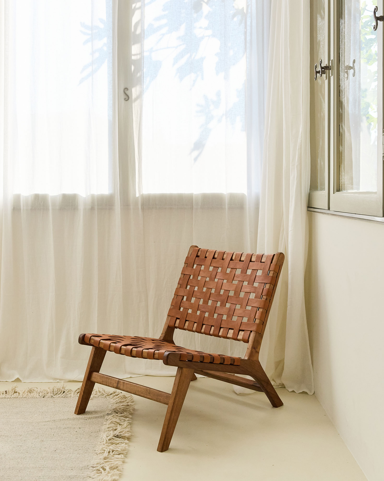 le-loft-de-luzege_loft_Occitanie-france_interior-chair.jpg