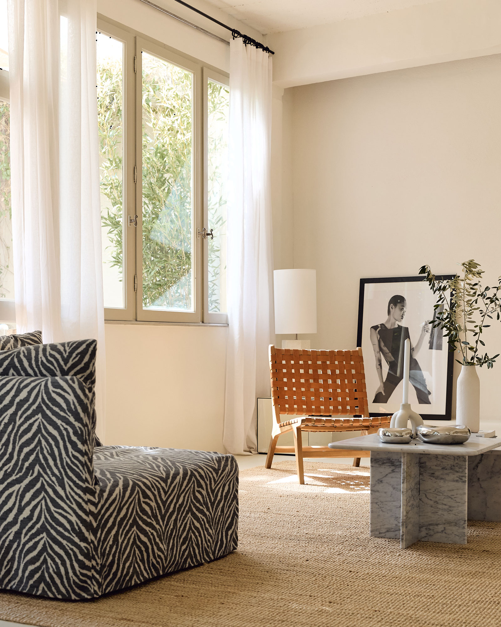 le-loft-de-luzege_loft_Occitanie-france_interior-detail-chair.jpg