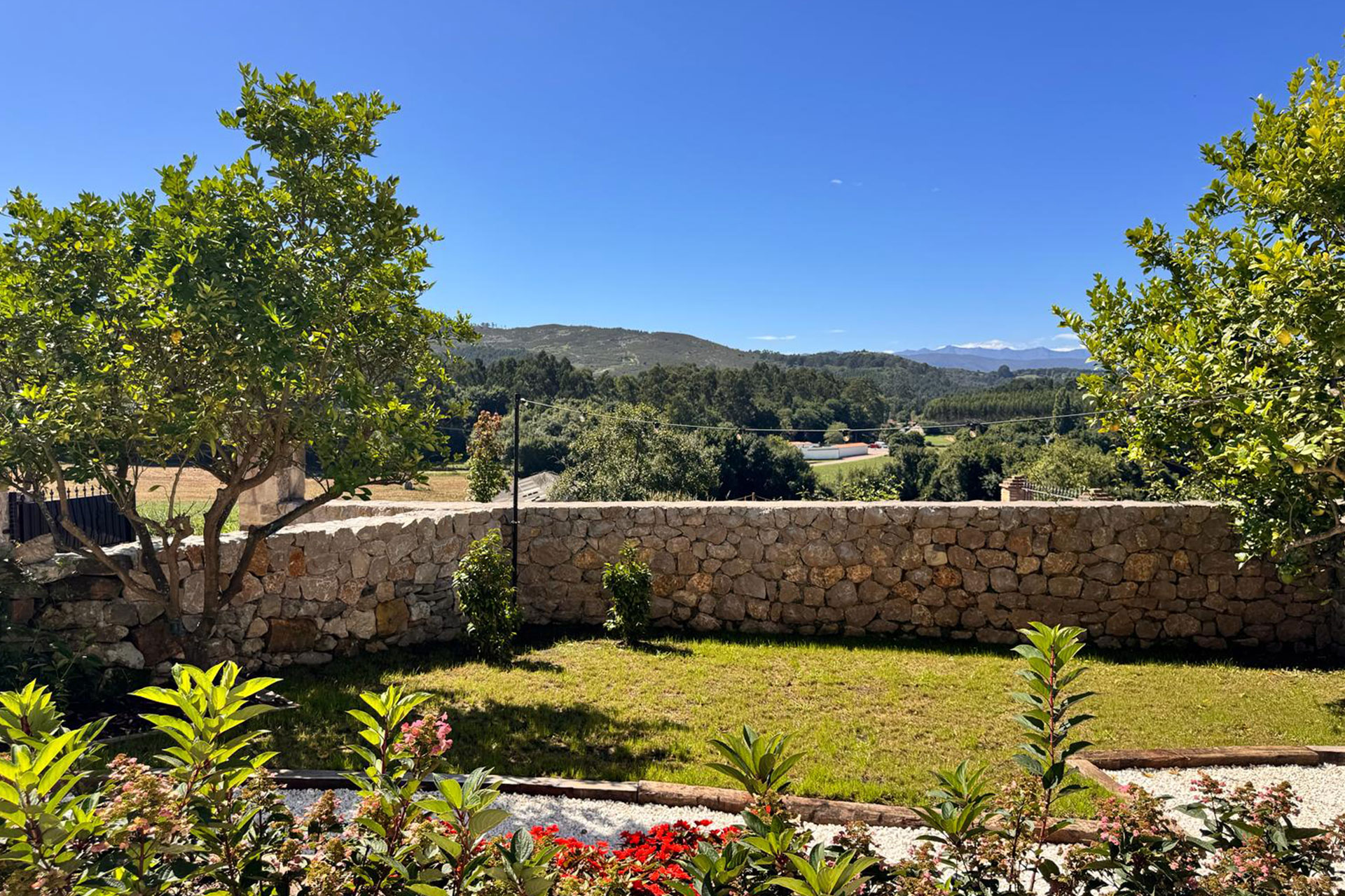 archelon_house_sierra-cantabria-spain_exterior-view.jpg