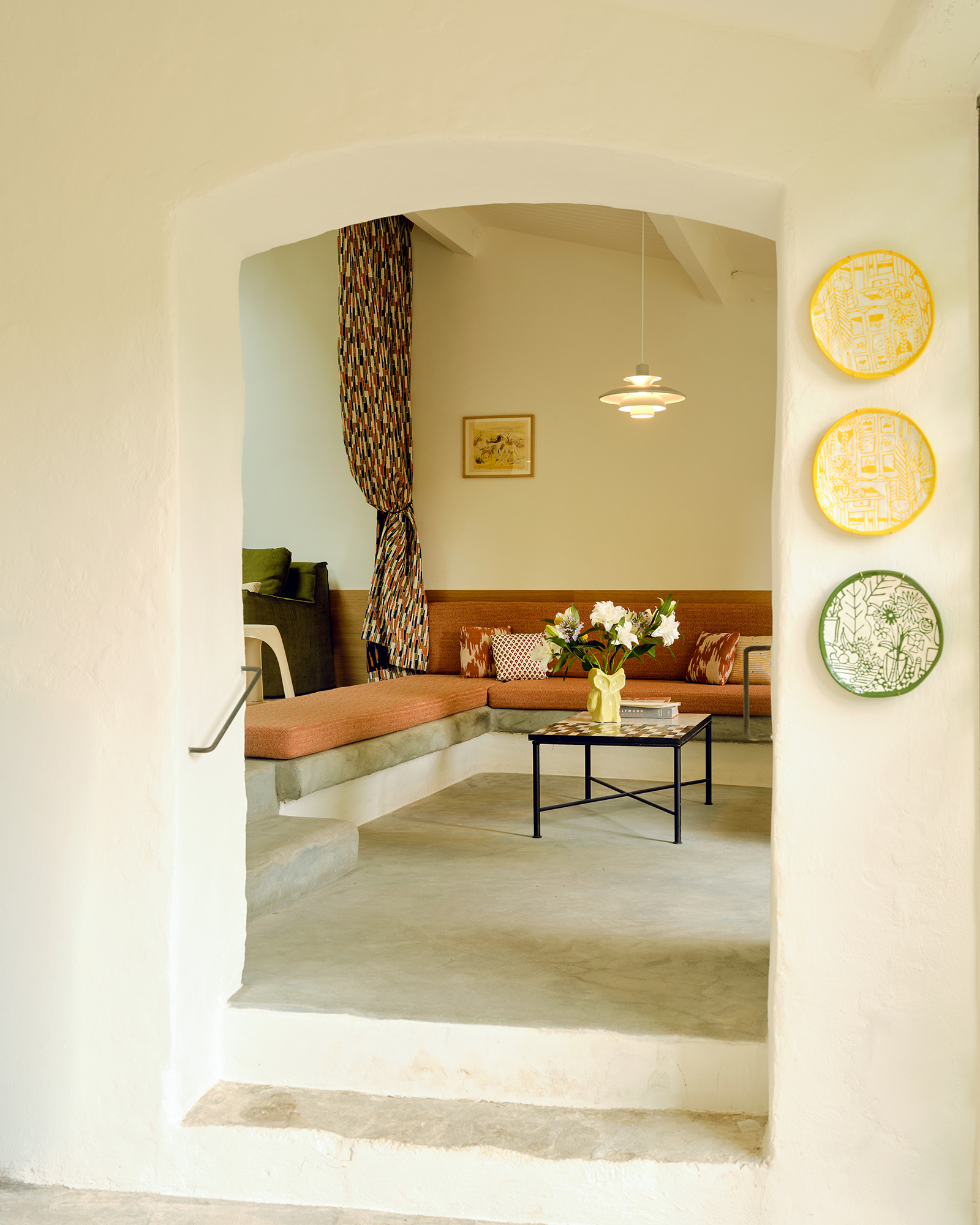 pistou_villa_Provence-Alpes-Côte-d'Azur-france_interior-living-room.jpg