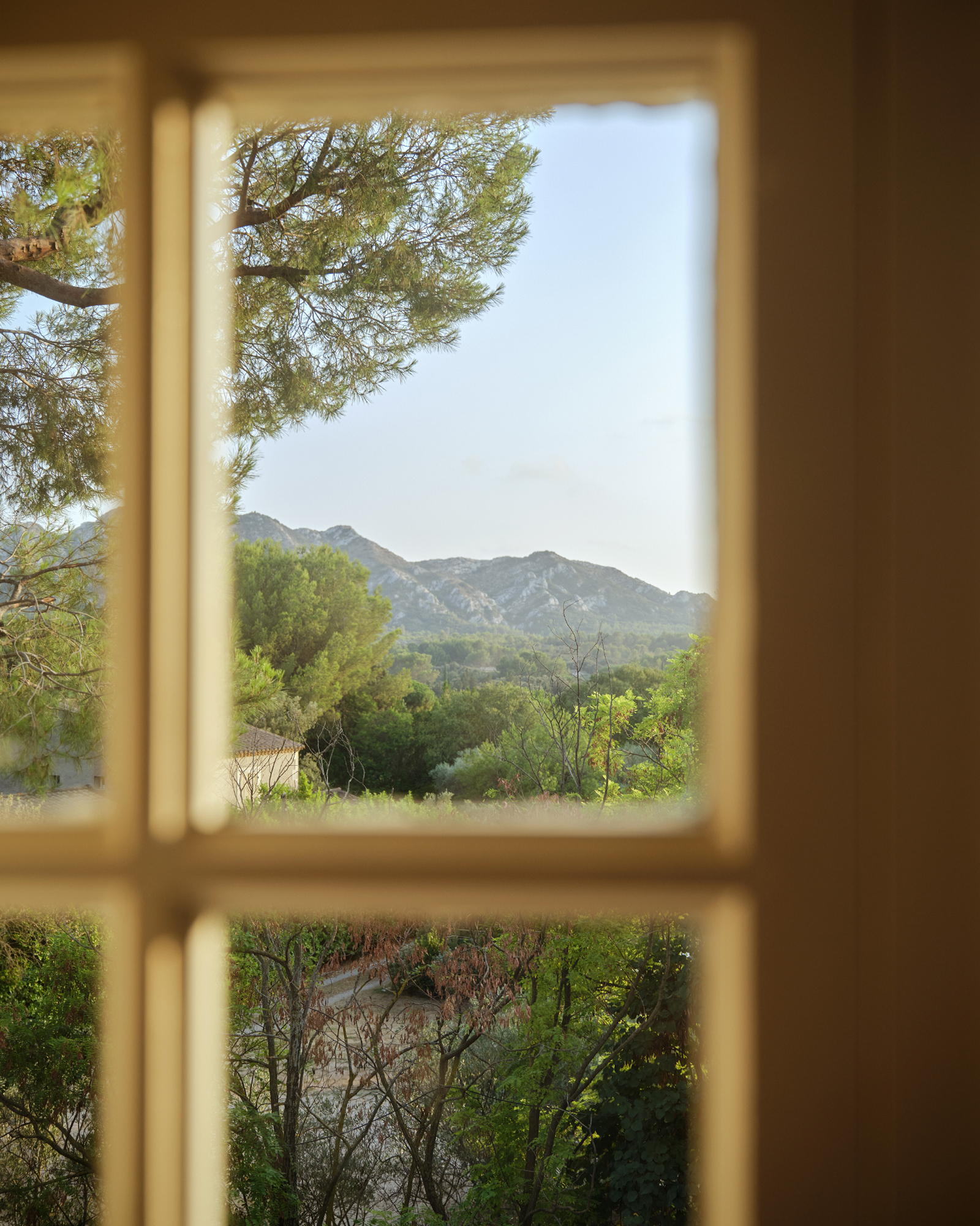 pistou_villa_Provence-Alpes-Côte-d'Azur-france_interior-window.jpg