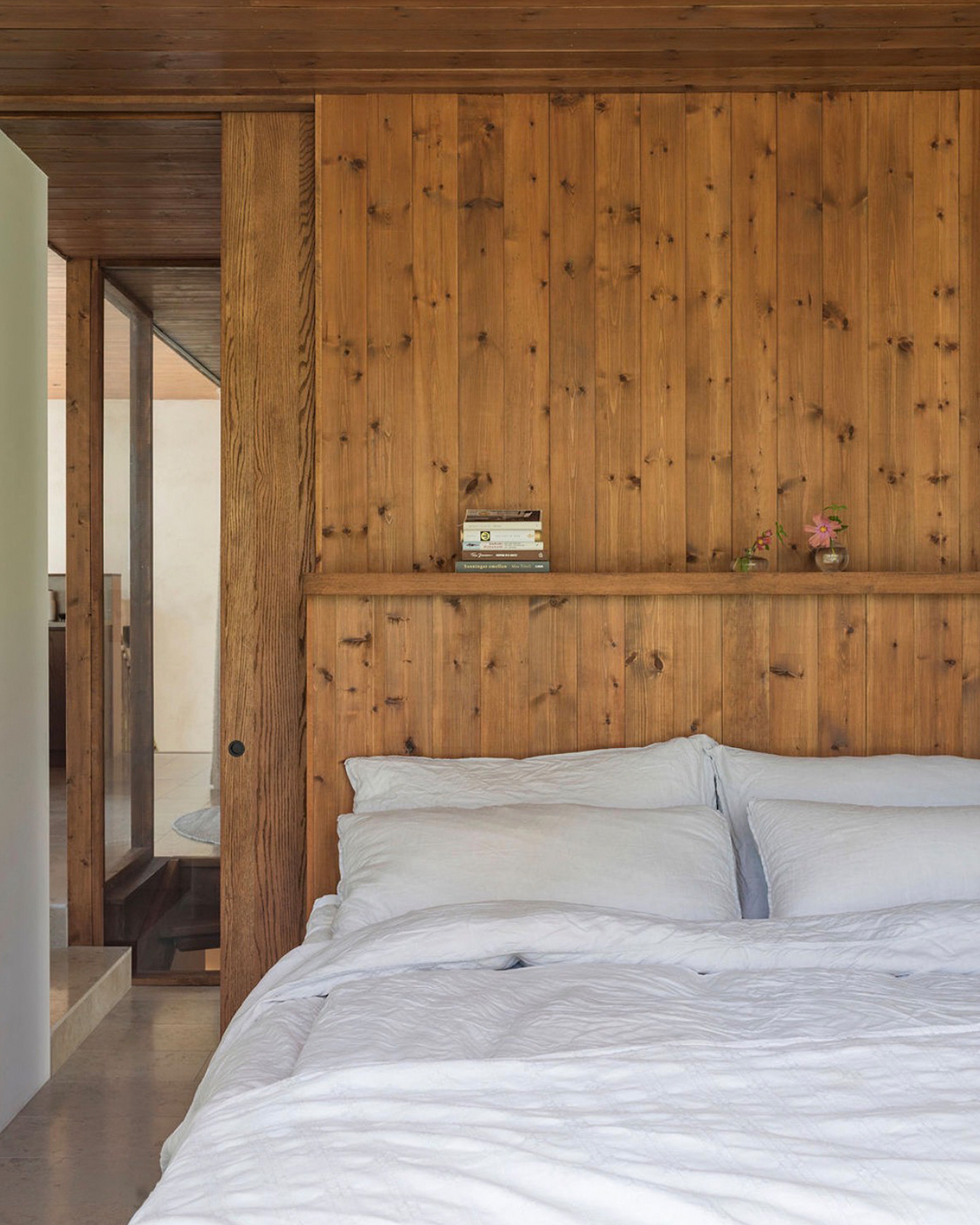 villa-rommunds_villa_gotland-sweden_interior-bedroom.jpg