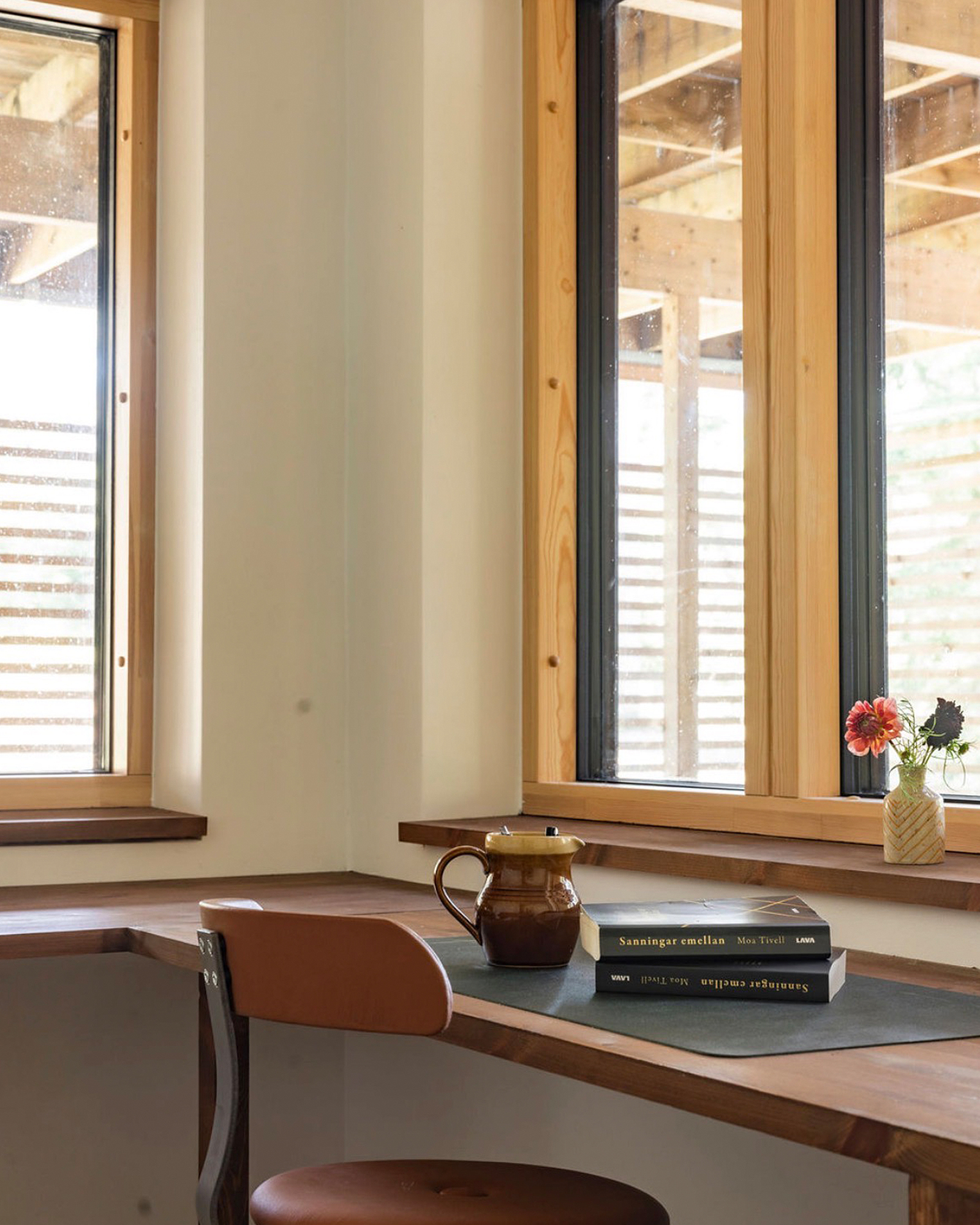 villa-rommunds_villa_gotland-sweden_interior-desk.jpg