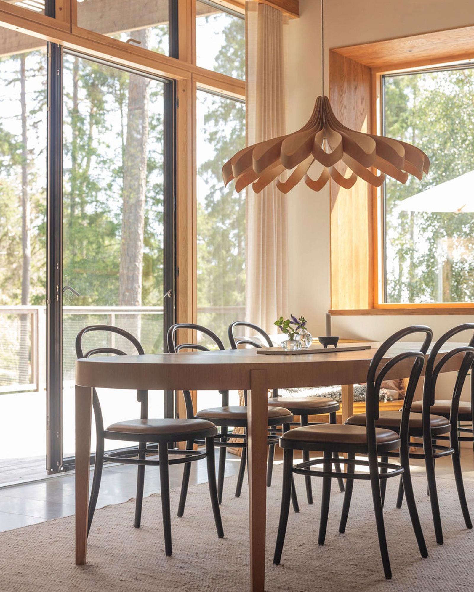 villa-rommunds_villa_gotland-sweden_interior-dining-table.jpg