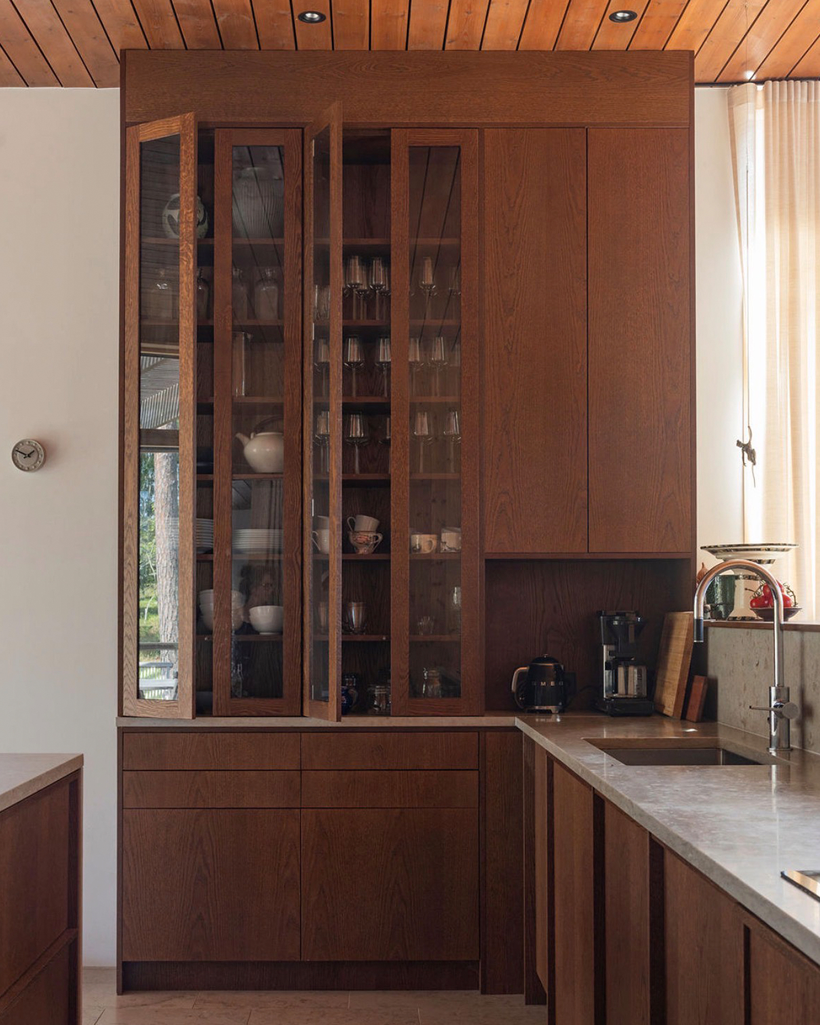 villa-rommunds_villa_gotland-sweden_interior-kitchen-detail.jpg