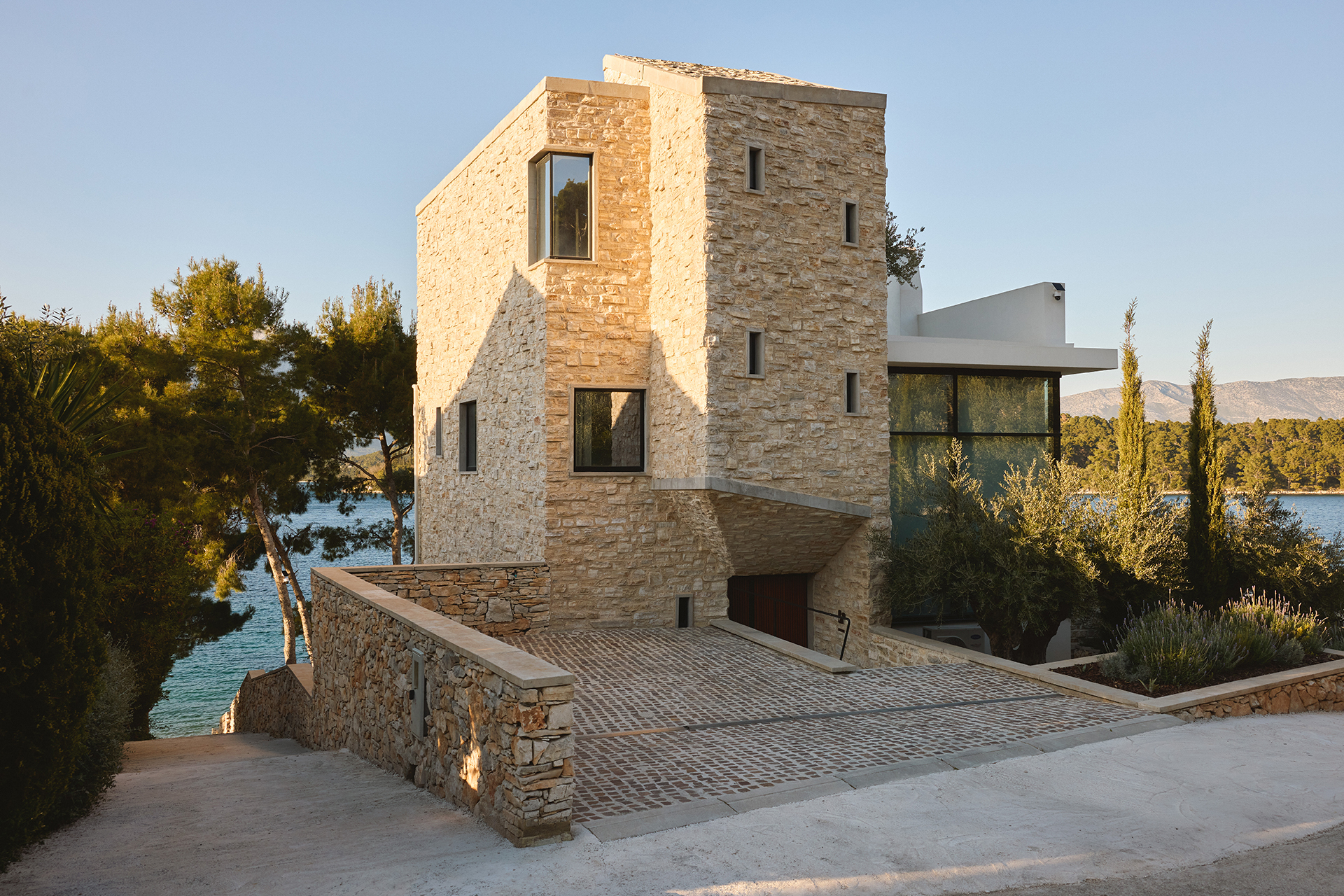lumbarda-house_house_lumbarda-croatia_exterior-facade.jpg