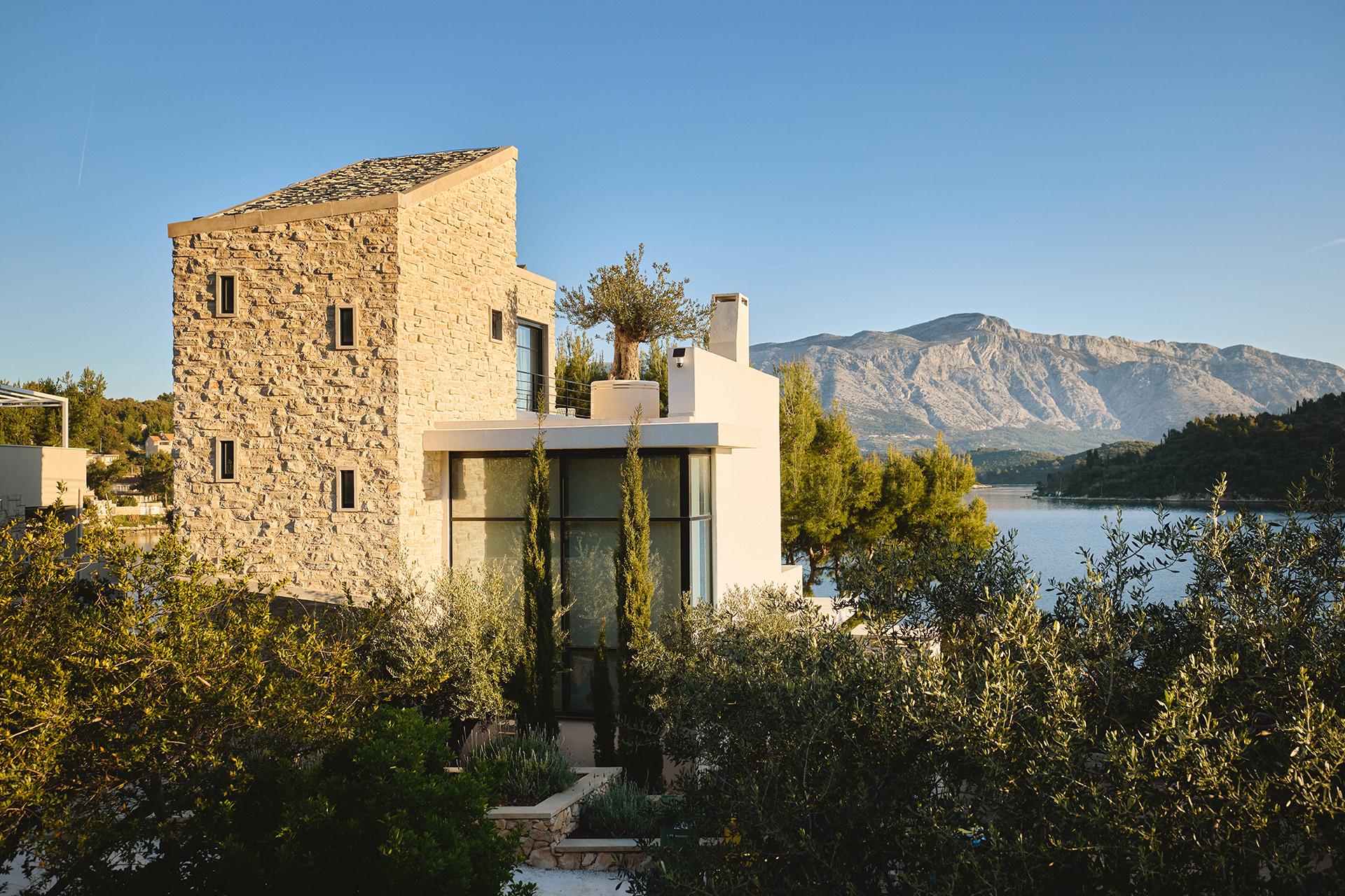lumbarda-house_house_lumbarda-croatia_exterior-facade-design.jpg