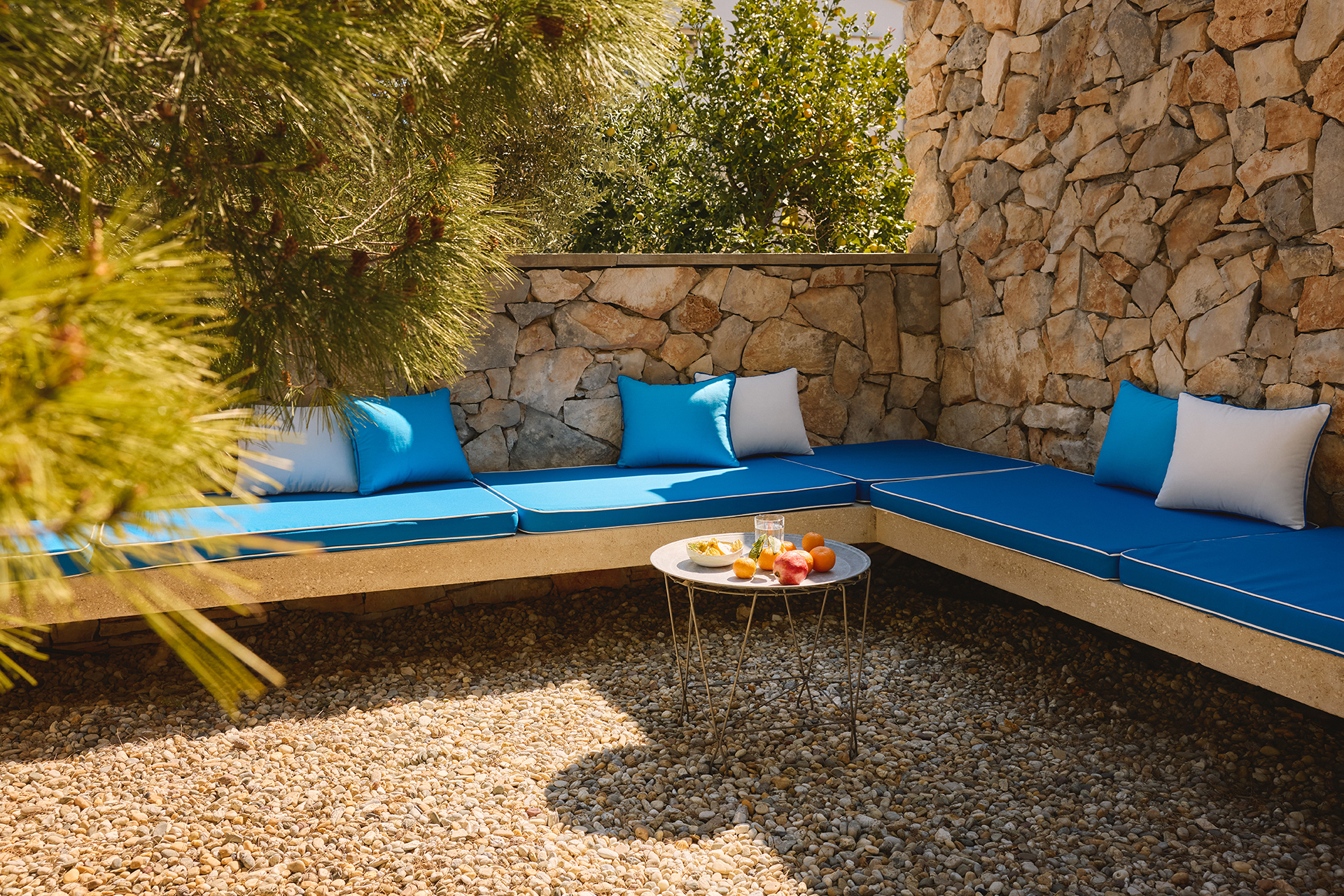 lumbarda-house_house_lumbarda-croatia_exterior-seating.jpg
