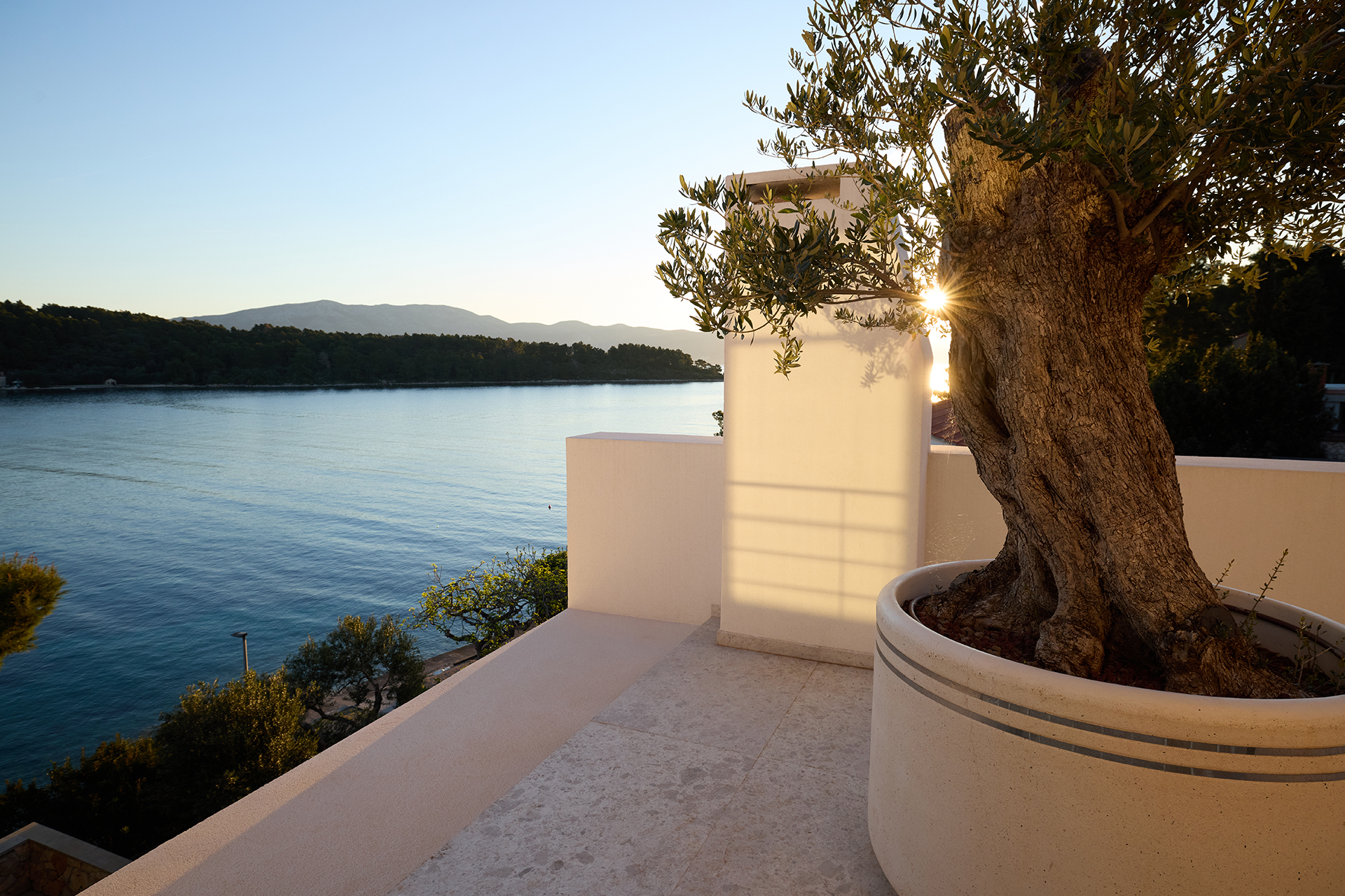 lumbarda-house_house_lumbarda-croatia_exterior-sunset.jpg
