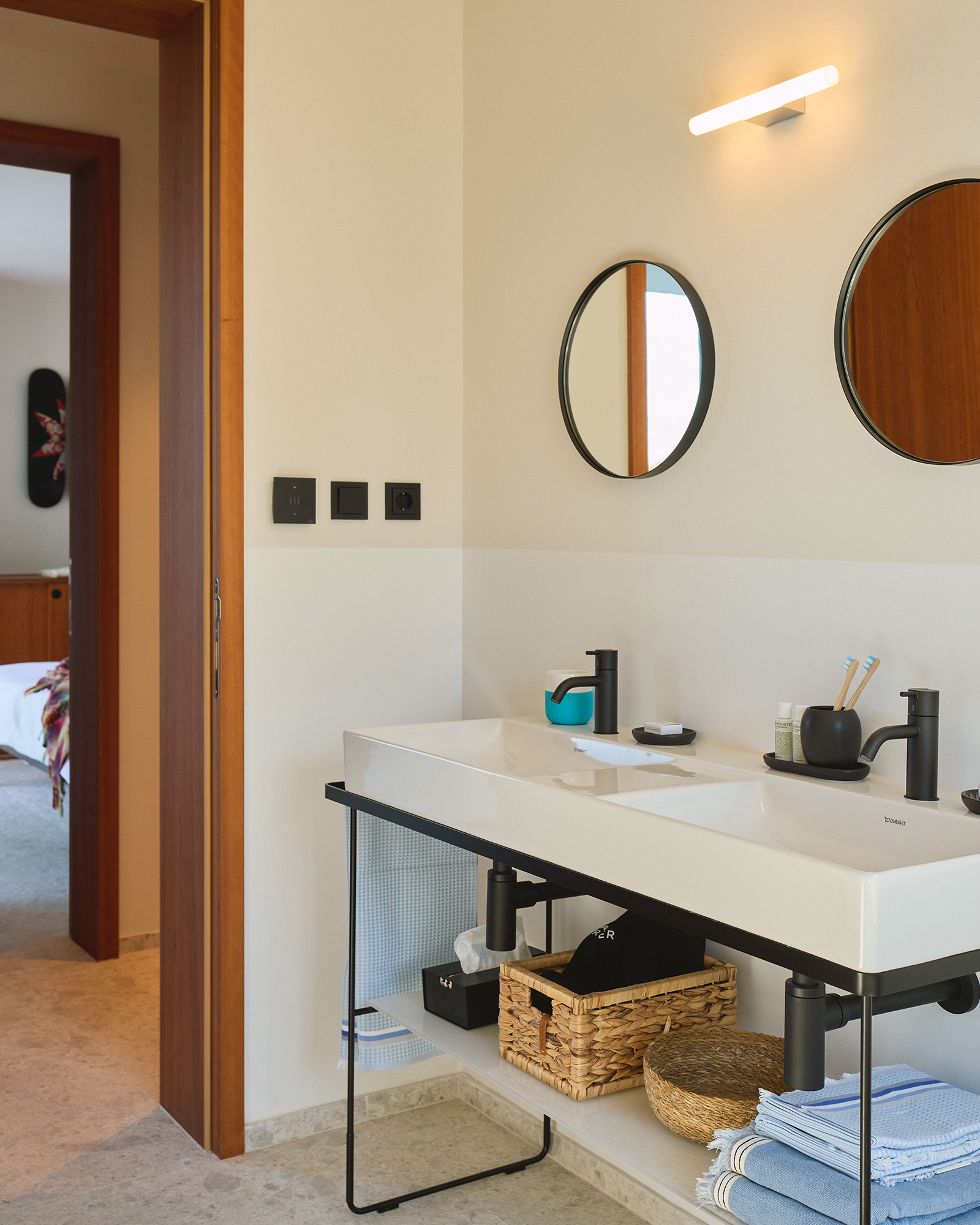 lumbarda-house_house_lumbarda-croatia_interior-bathroom.jpg