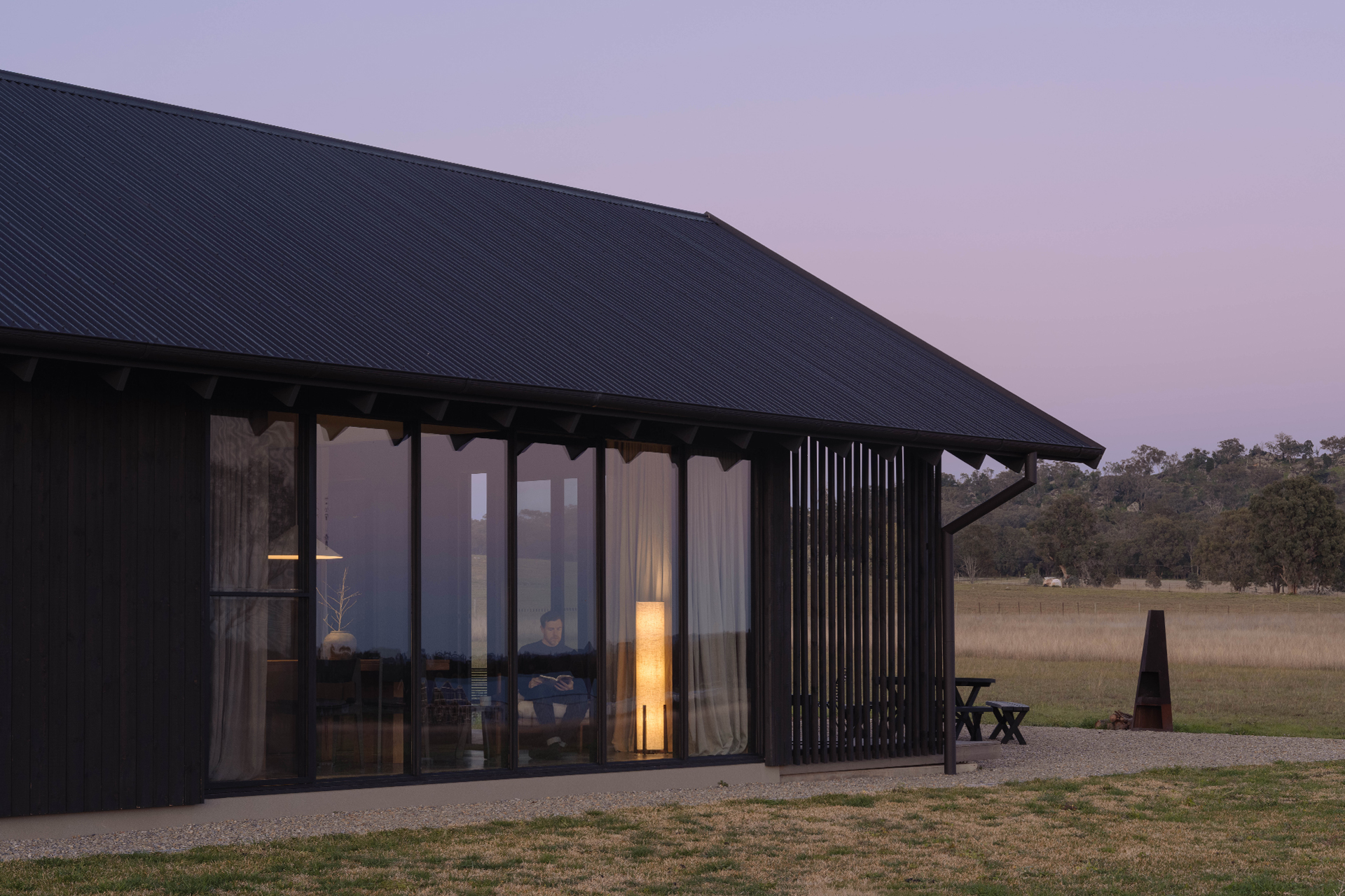 ember-mudgee_country-house_new-south-wales-australia_exterior-facade-detail.jpg