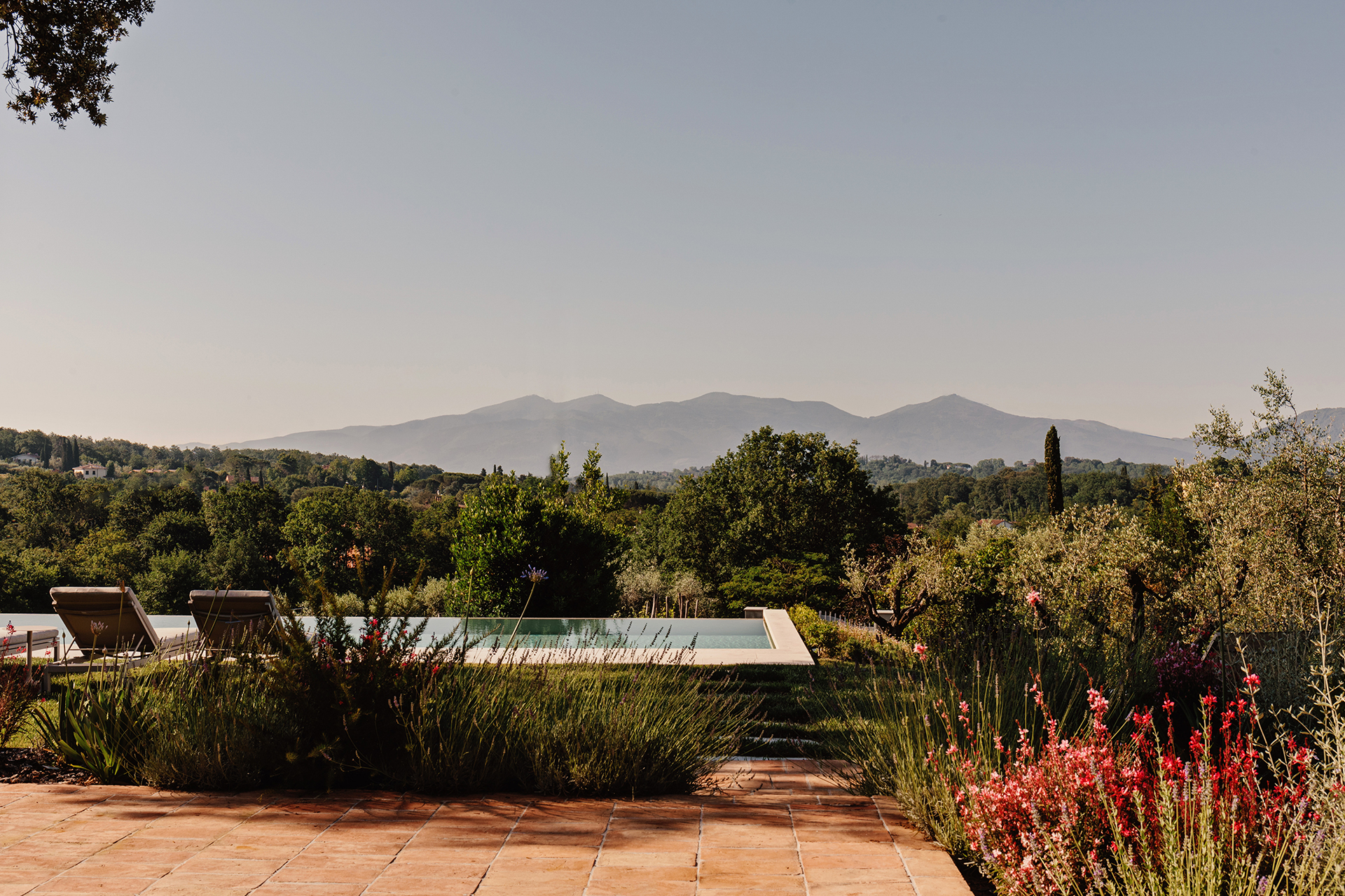 montechiaro_house_lucca-tuscany-italy_exterior-pool.jpg
