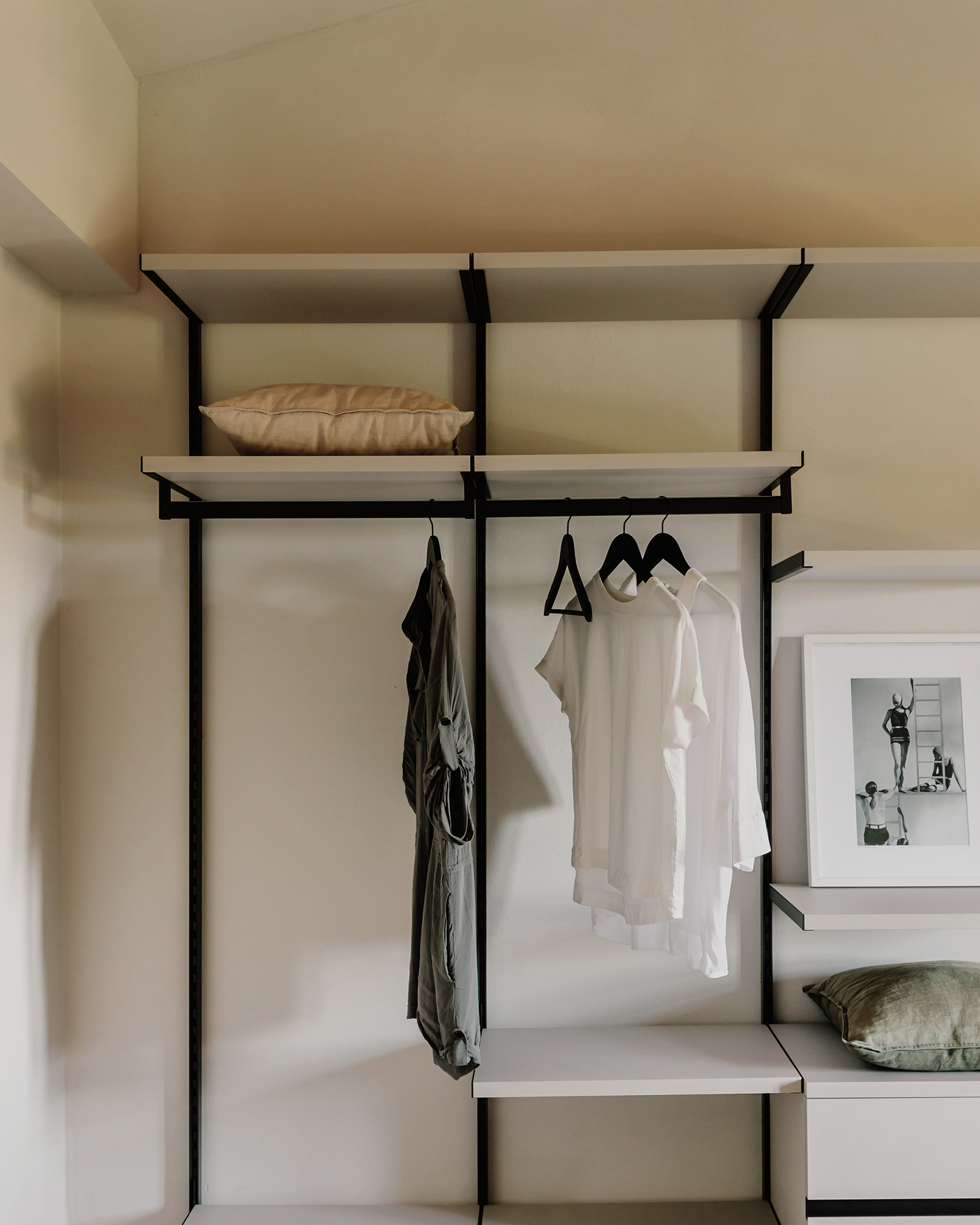 montechiaro_house_lucca-tuscany-italy_interior-bed-room-detail.jpg