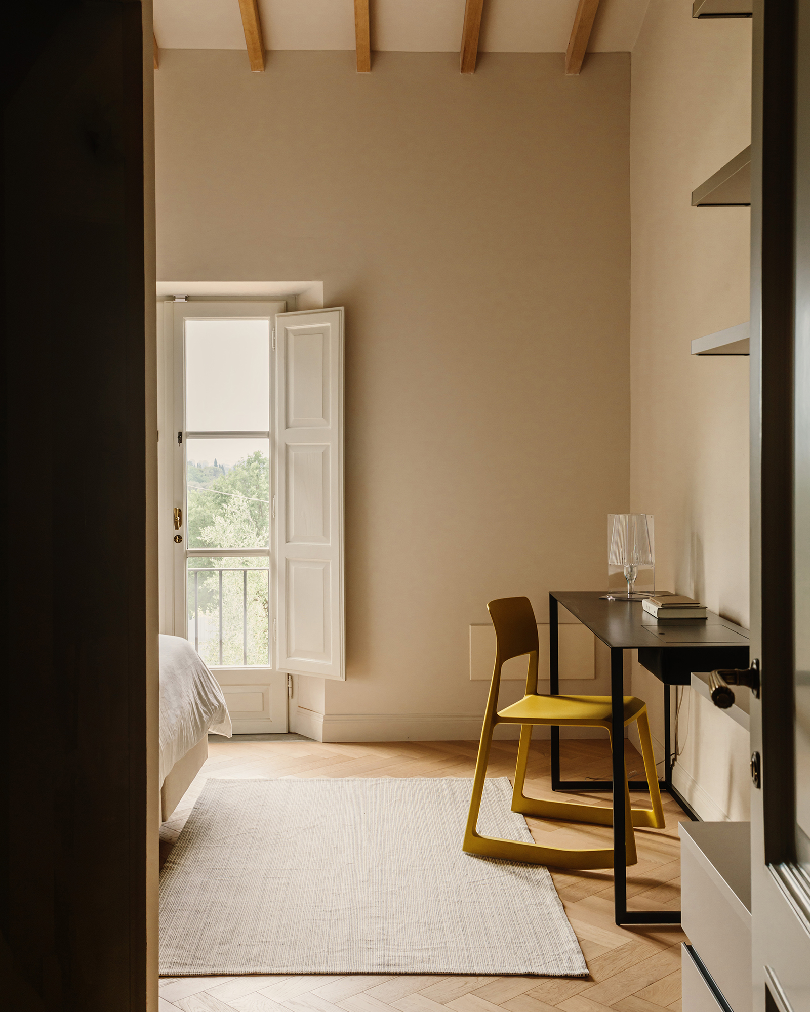 montechiaro_house_lucca-tuscany-italy_interior-bedroom-design.jpg