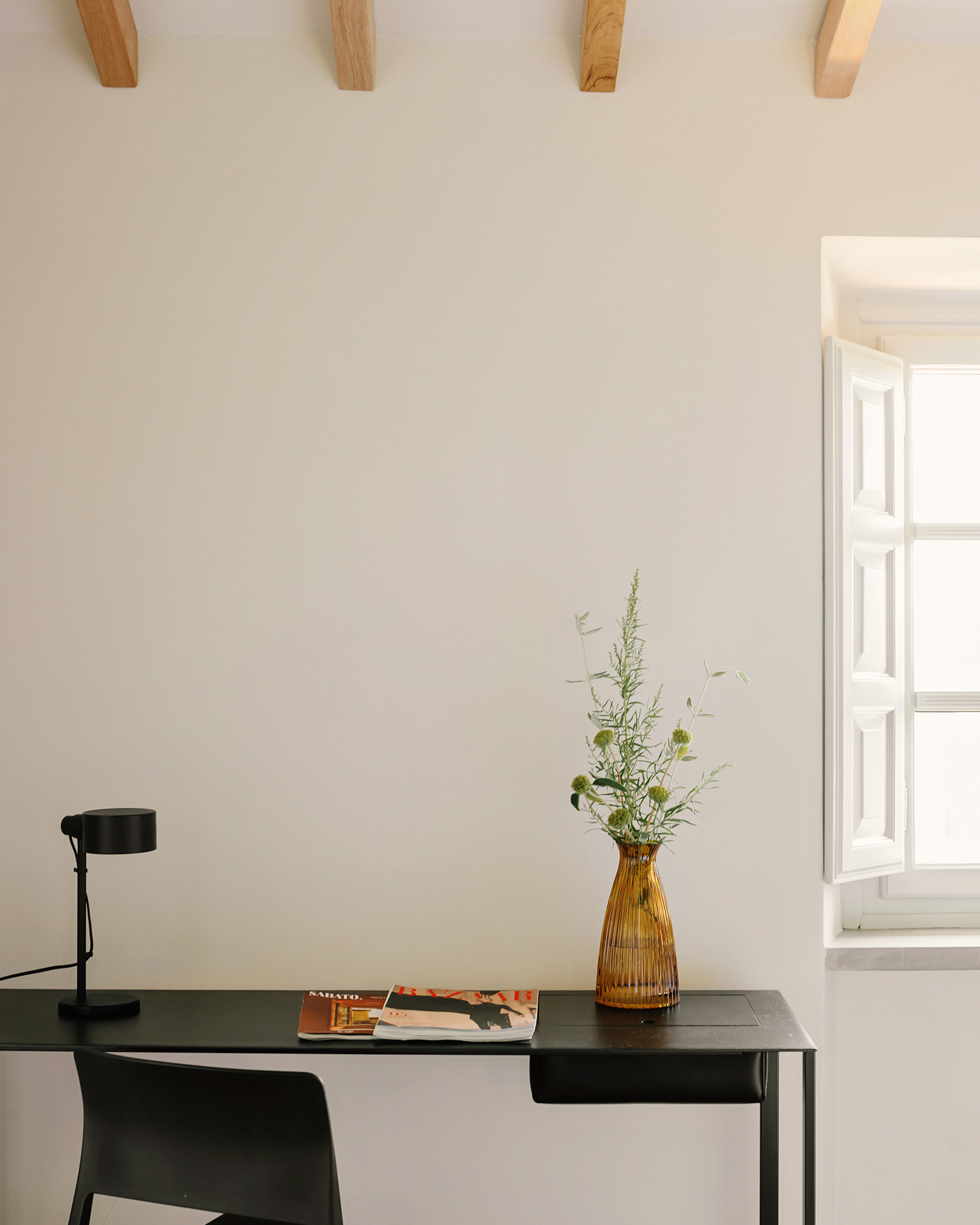 montechiaro_house_lucca-tuscany-italy_interior-desk.jpg