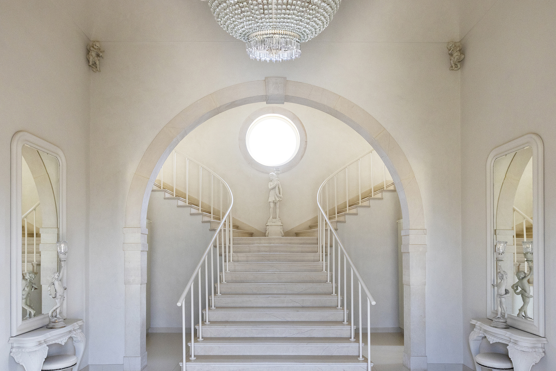 la-corte-del-vespro_villa_sicily-italy_exterior-entrance.jpg