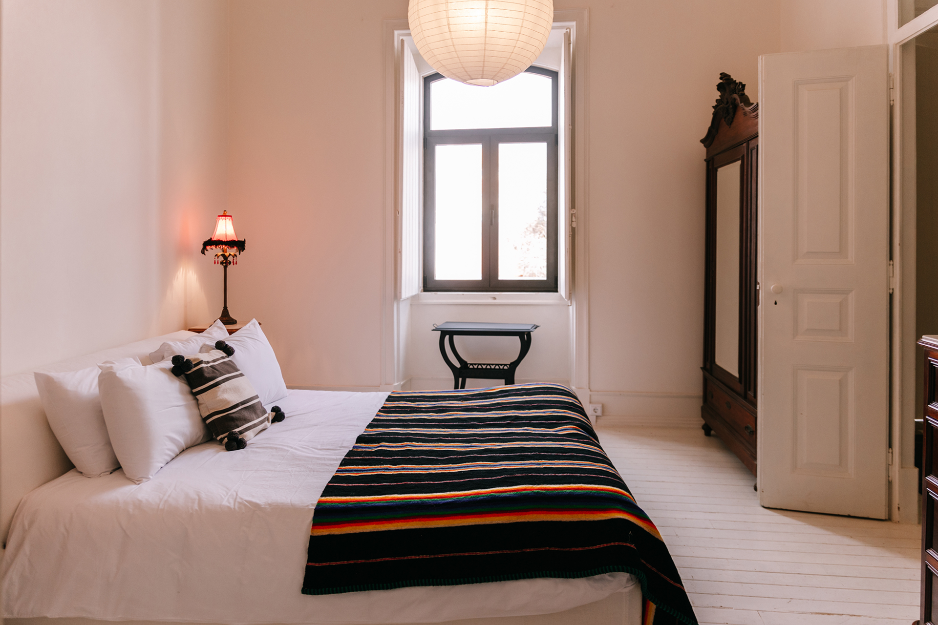casa-melchior_house_portimao-portugal_melchior-one-interior-bedroom.jpg