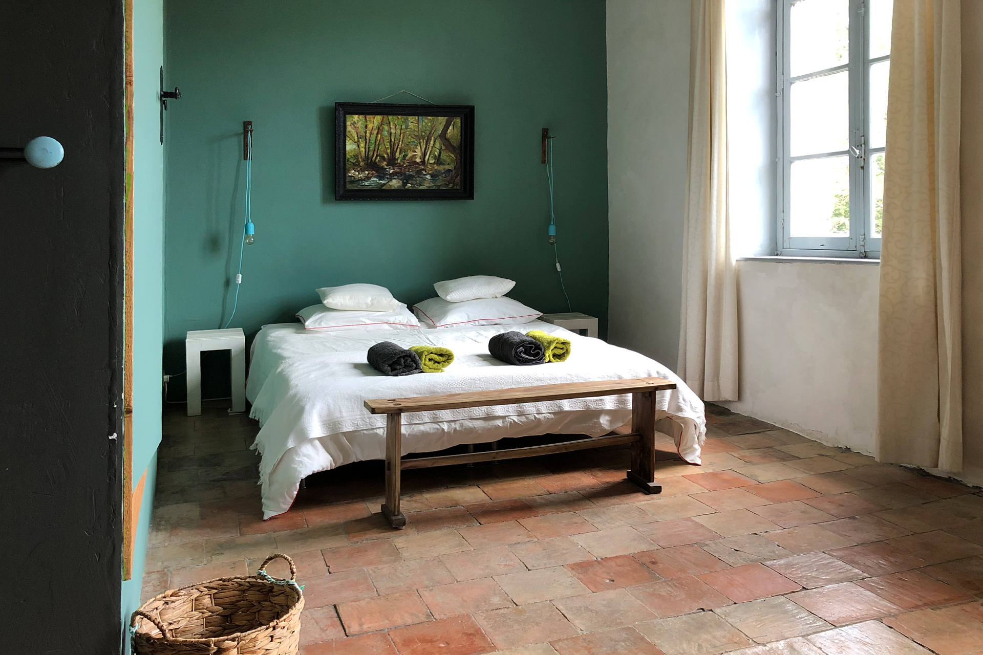 the-linen-mill_bed&breakfast_occitanie-france_apartment-coquille-interior-bedroom.jpg