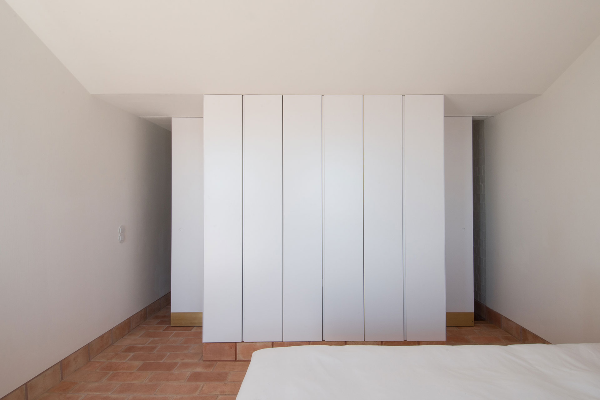 casa-modesta_small-hotel_faro-portugal_interior-premium.jpg