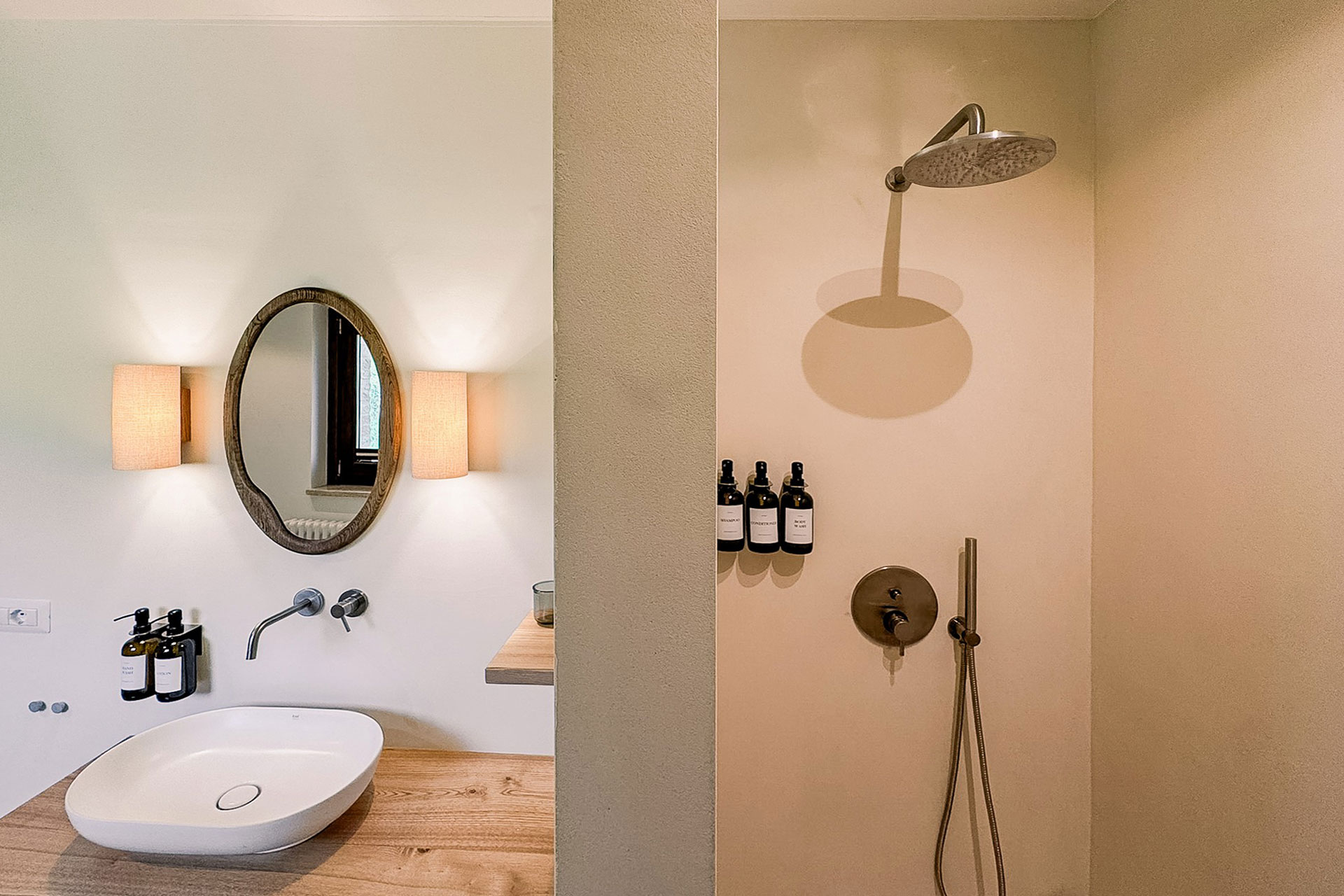 agriturismo-scala_bed-and-breakfast_marche-italy_interior-mignola-8.jpg