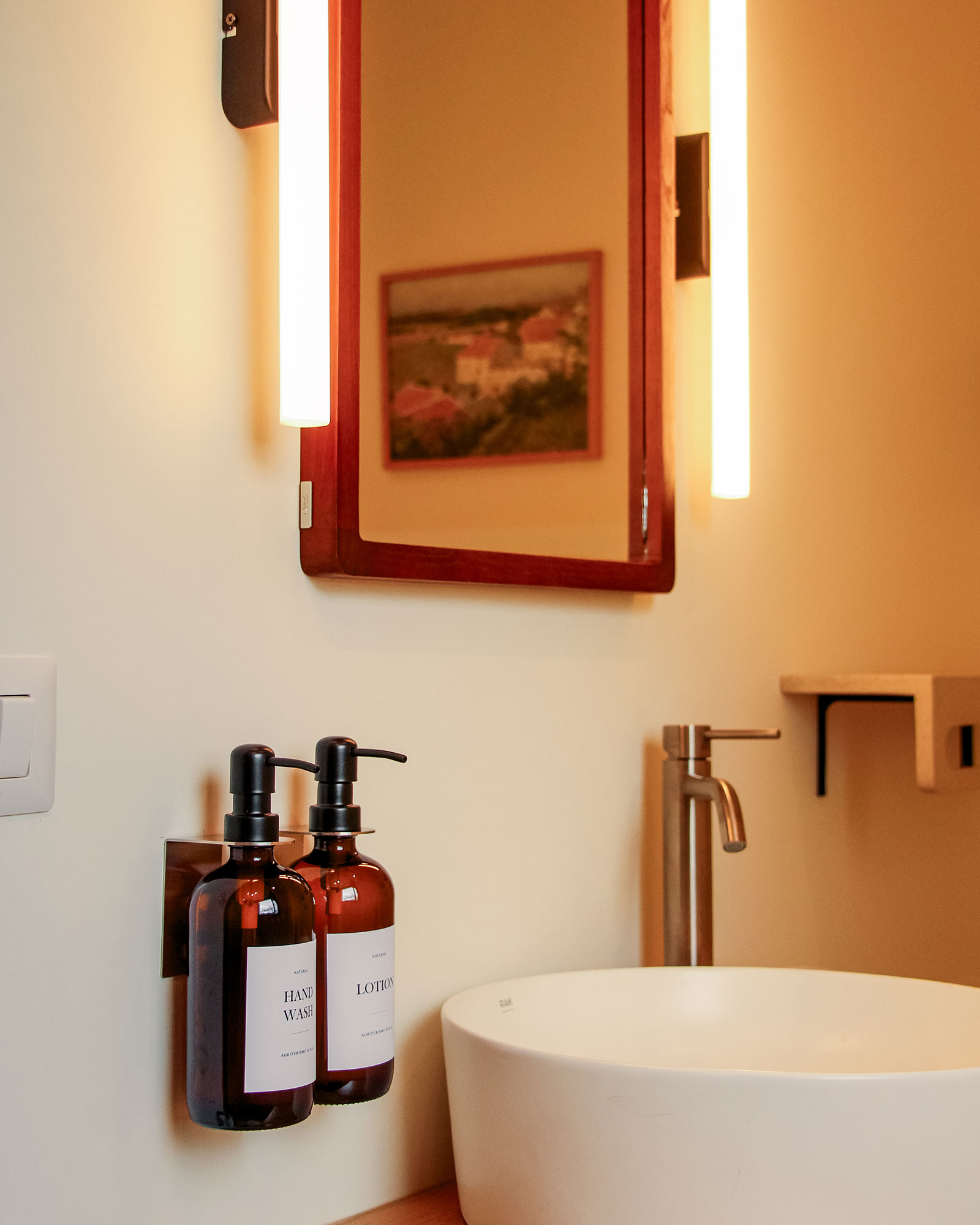 agriturismo-scala_bed-and-breakfast_marche-italy_interior-raggia-7.jpg