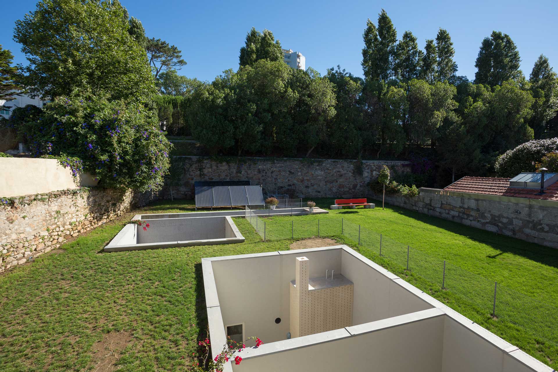 duas-portas-townhouse_small-hotel_porto-portugal_interior-bedroom-7-view.jpg