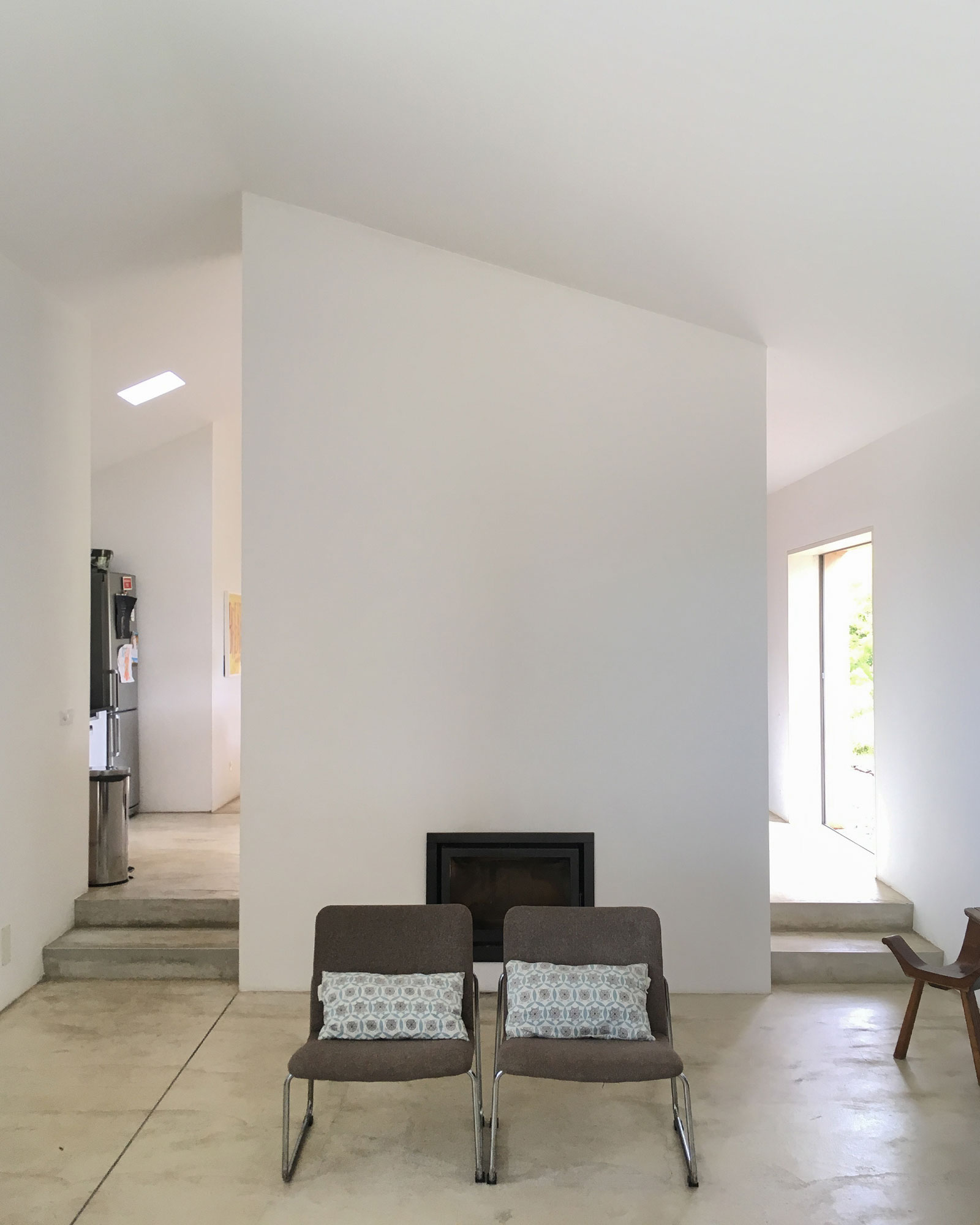 the-little-orchard_villa_melides-setubal-portugal_interior-chairs.jpg