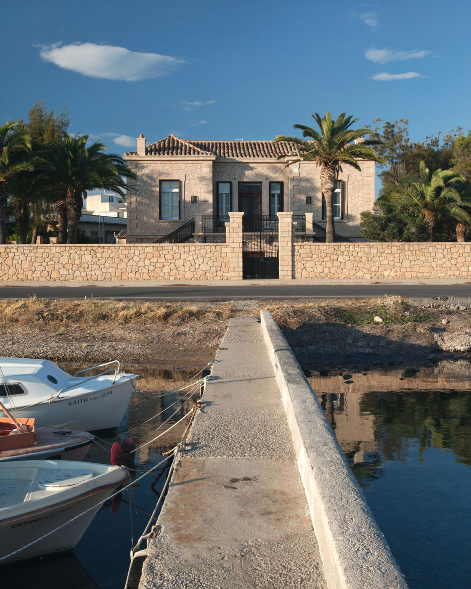 villa-vithania_villa_aegina-greece_exterior-dock.jpg