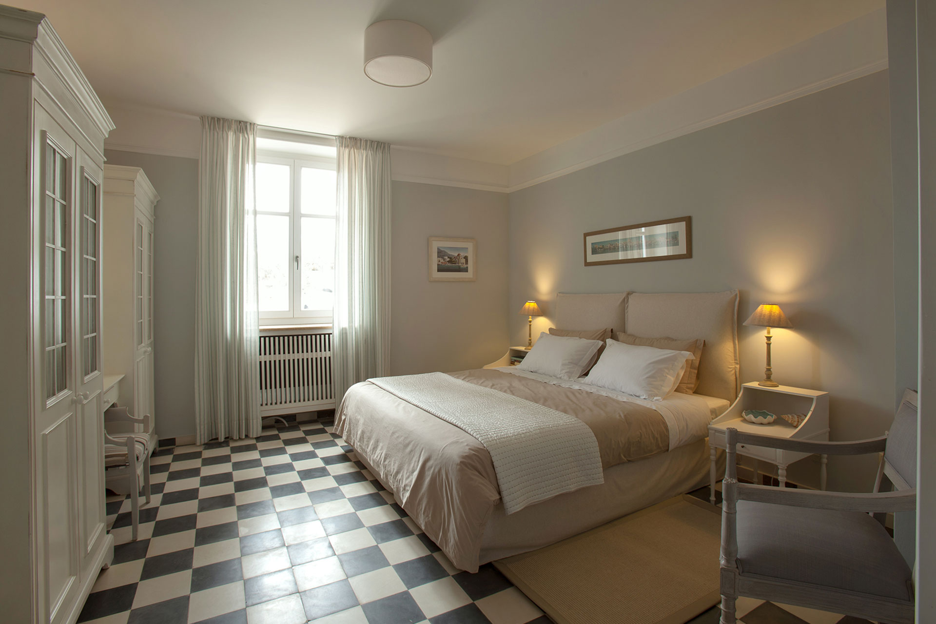 villa-vithania_villa_aegina-greece_interior-bedroom-space.jpg