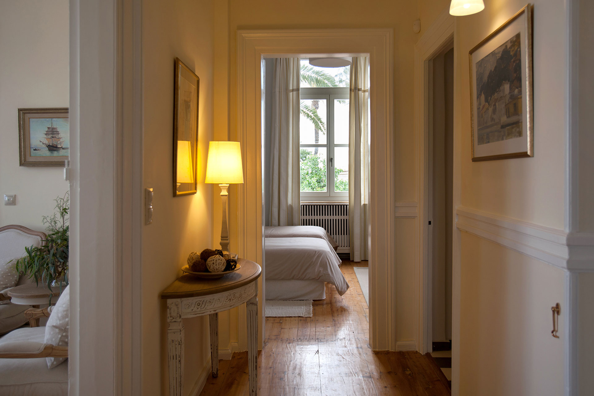villa-vithania_villa_aegina-greece_interior-space-door.jpg