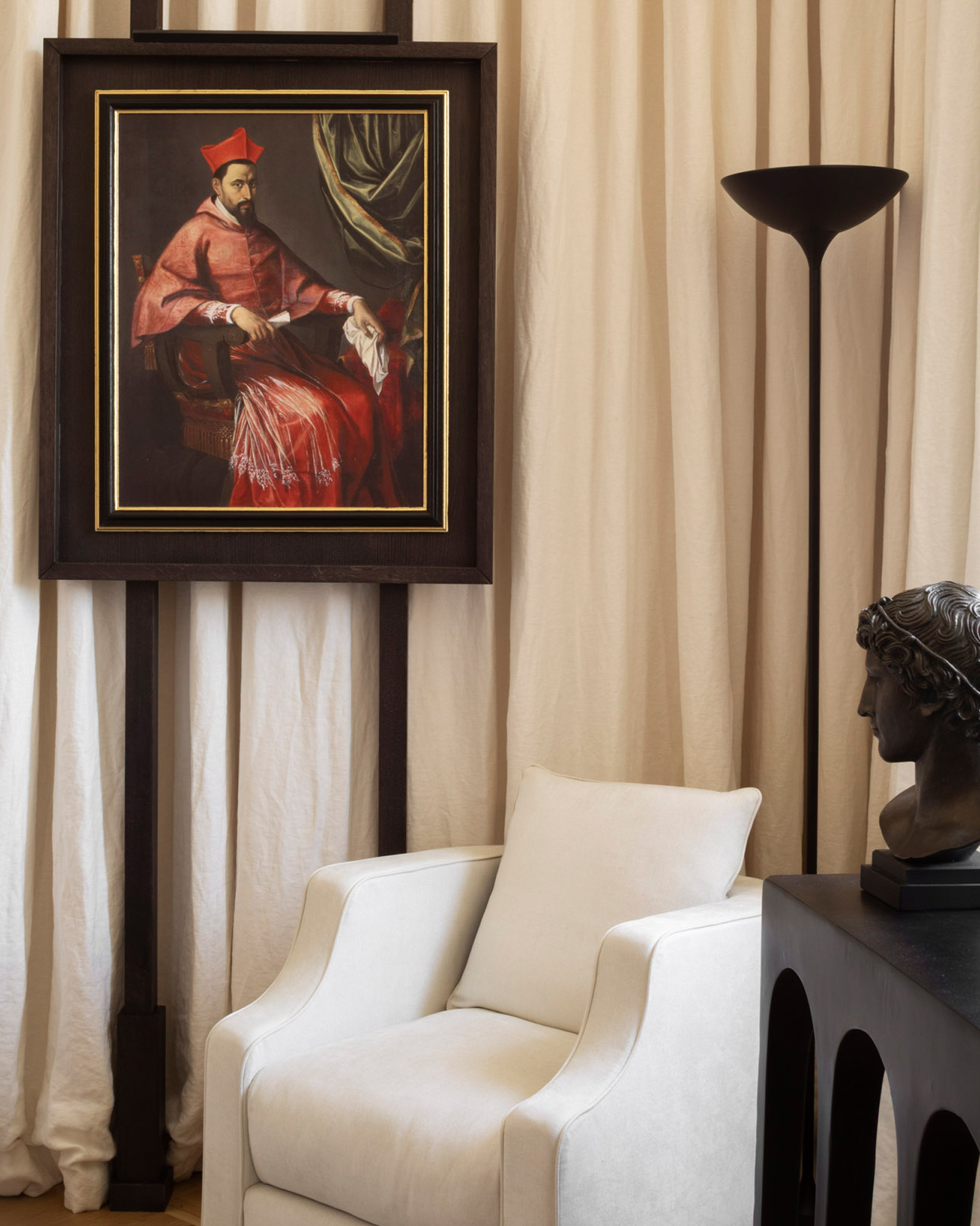 casa-naman_apartment_roma-italy_interior-janus-sofa.jpg