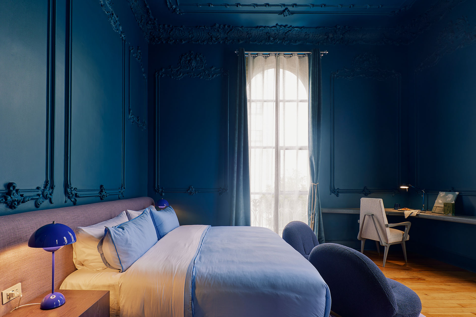 maison-celeste_guesthouse_cdmx-mexico_celeste-room-bed.jpg