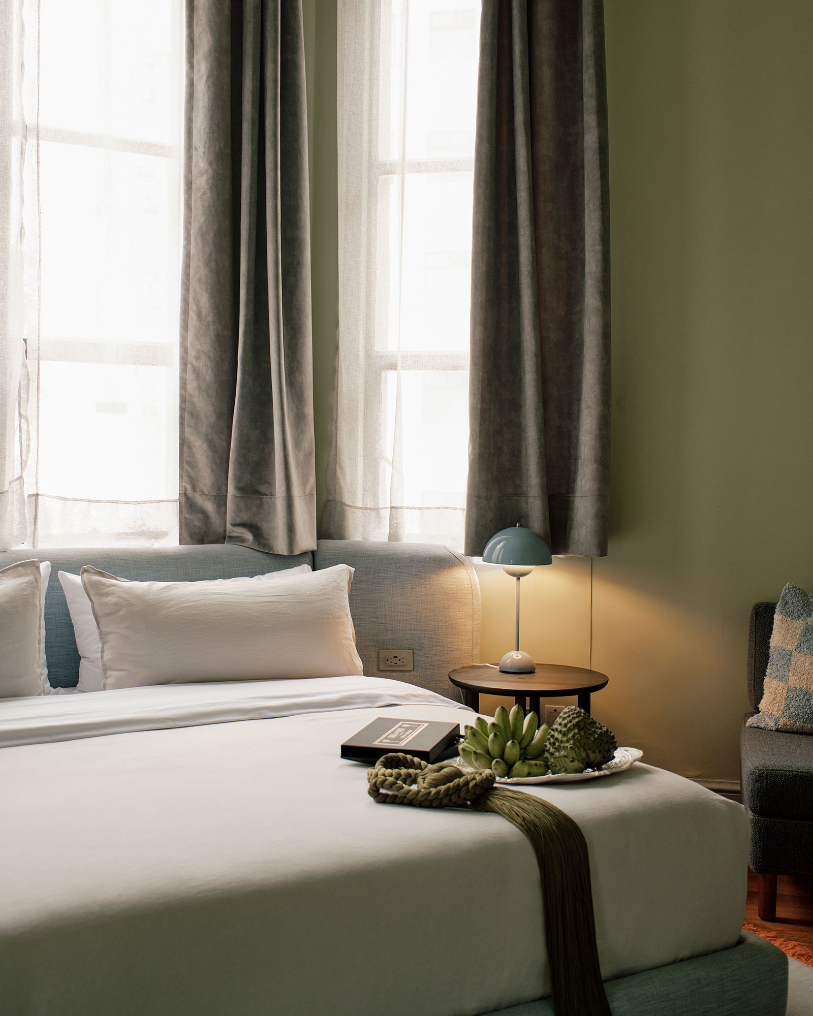 maison-celeste_guesthouse_cdmx-mexico_pistache-room-bed.jpg