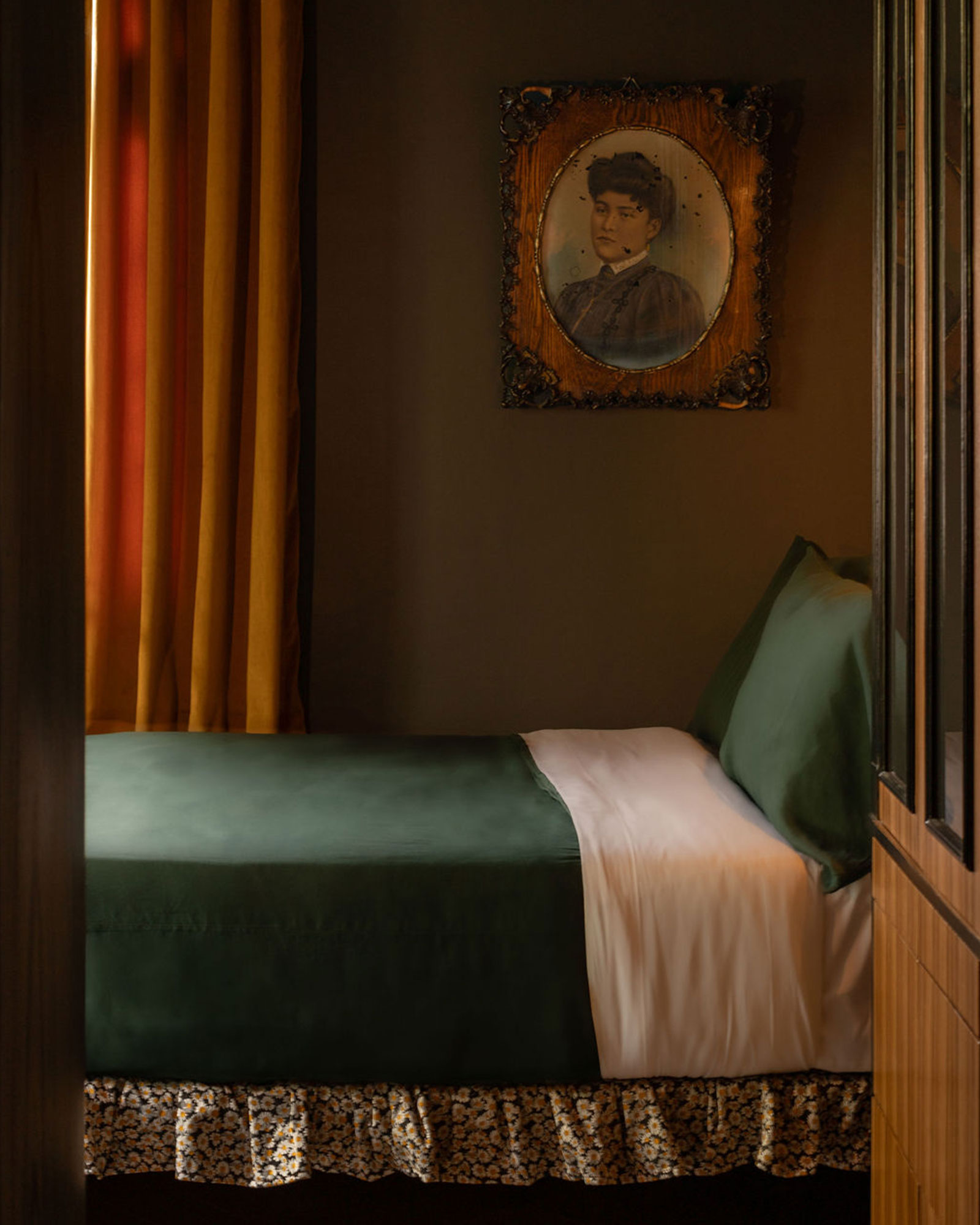 maison-lezard_small-hotel_cdmx-mexico_interior-mist-bed.jpg