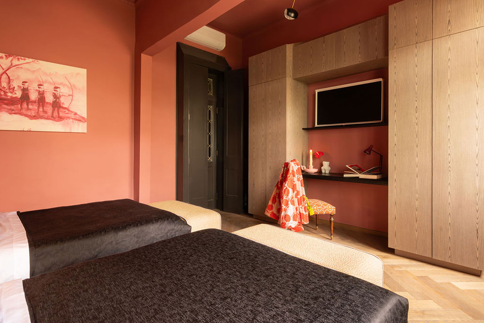maison-lezard_small-hotel_cdmx-mexico_interior-blush-beds.jpg