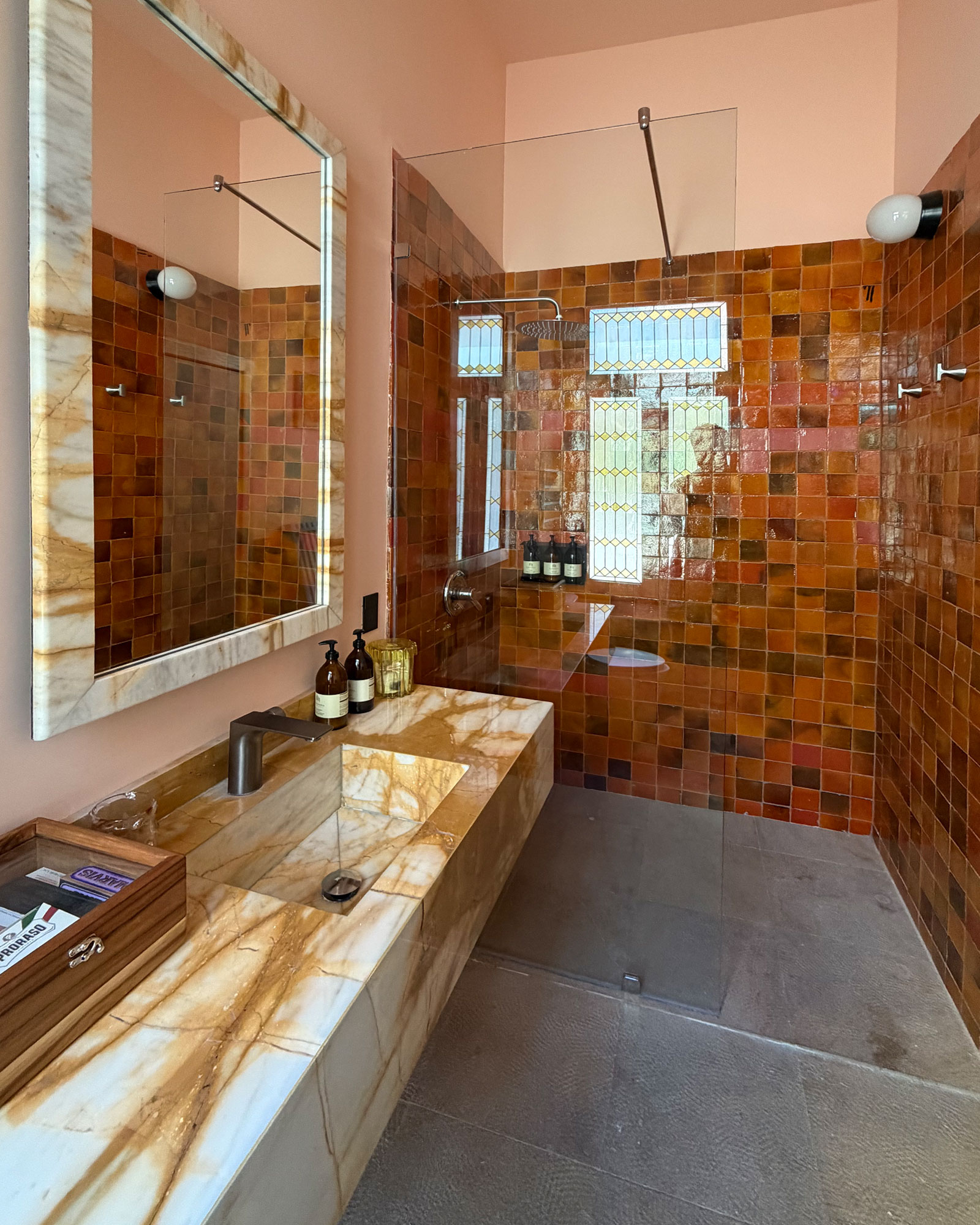 maison-lezard_small-hotel_cdmx-mexico_interior-solei-bathroom.jpg