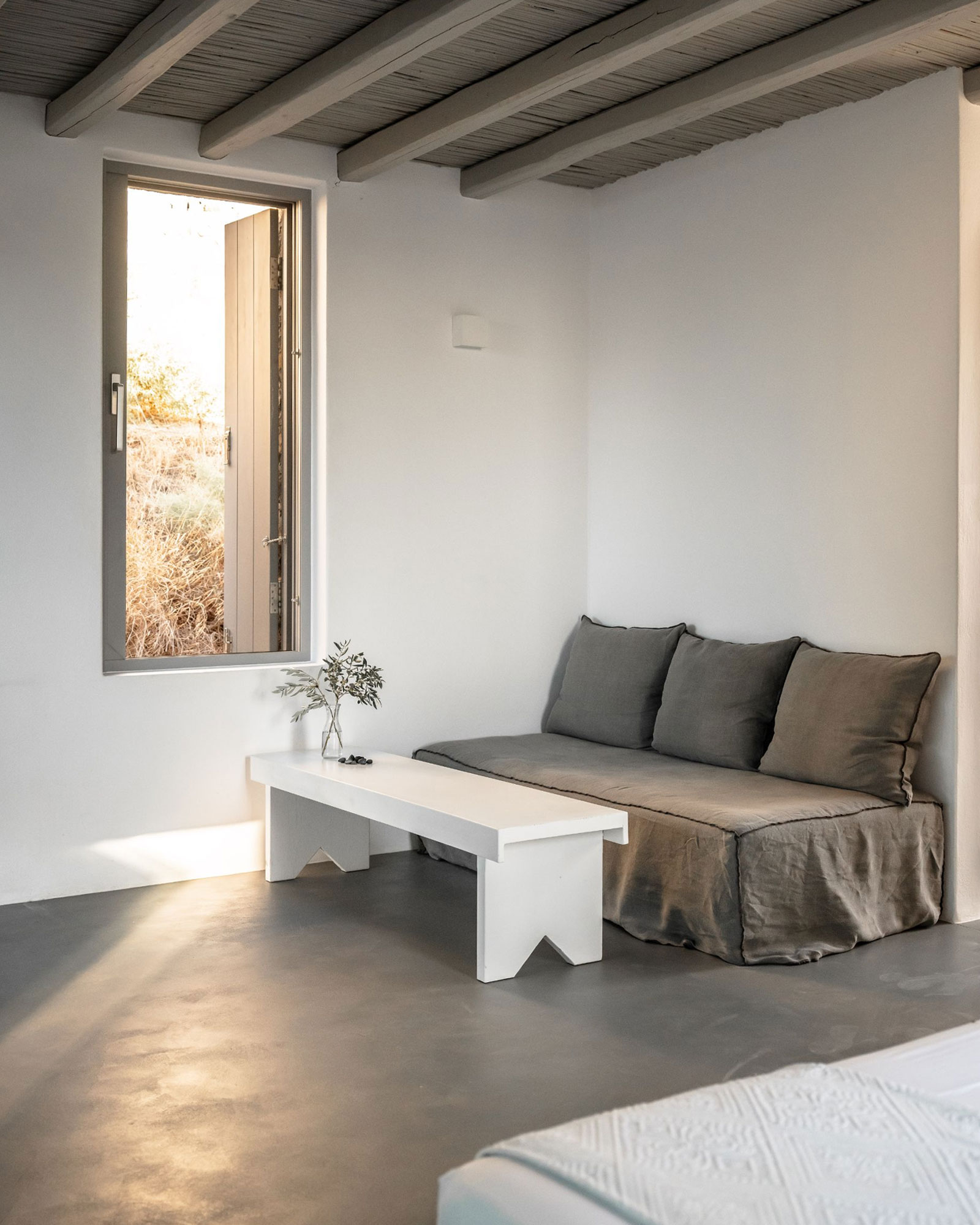 skinopi-lodge_villas_greece-villa-almyra-2.jpg