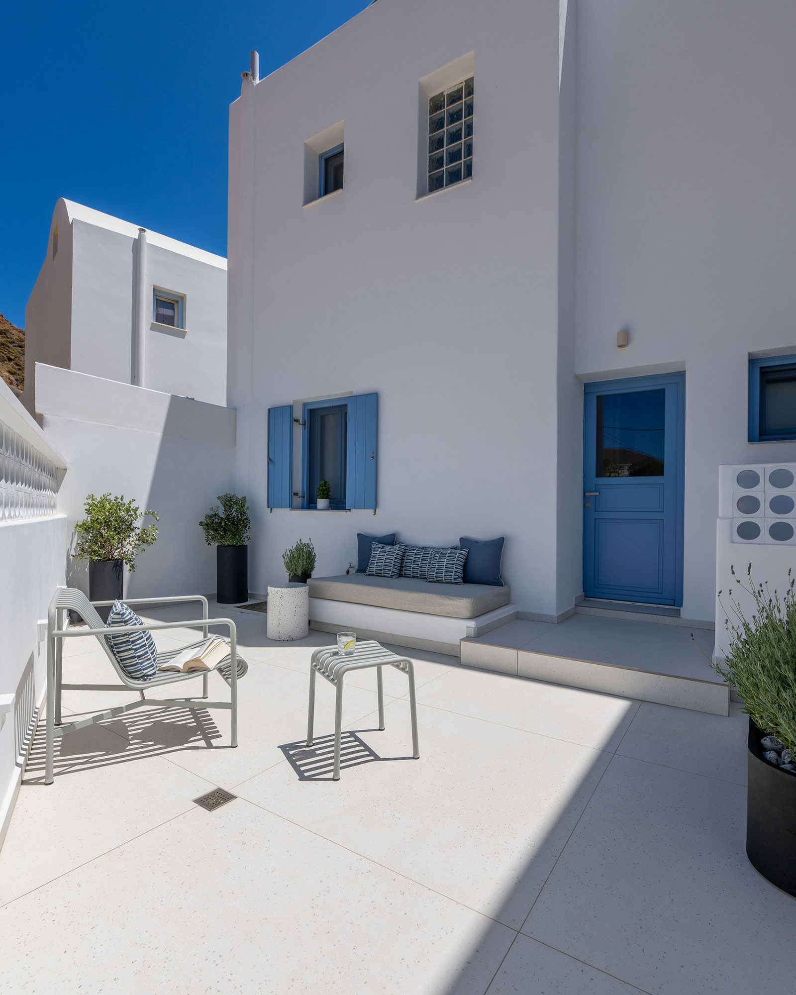 alas-astypalea_house_Astypalea-greece_A3_exterior-terrace.jpg