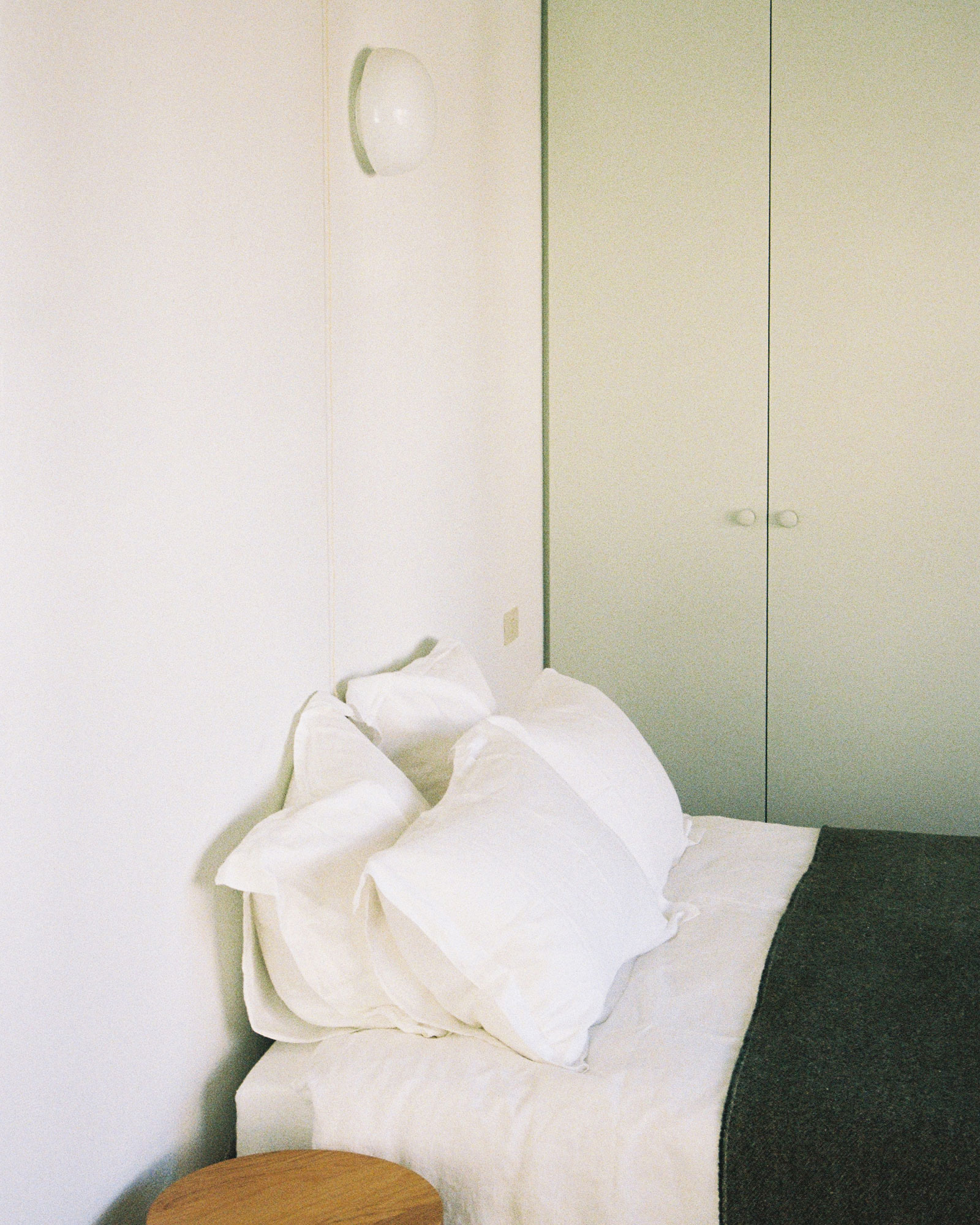 bautier-apartments_apartment_Bruxelles-belgium_cote-rue-interior-bedroom.jpg