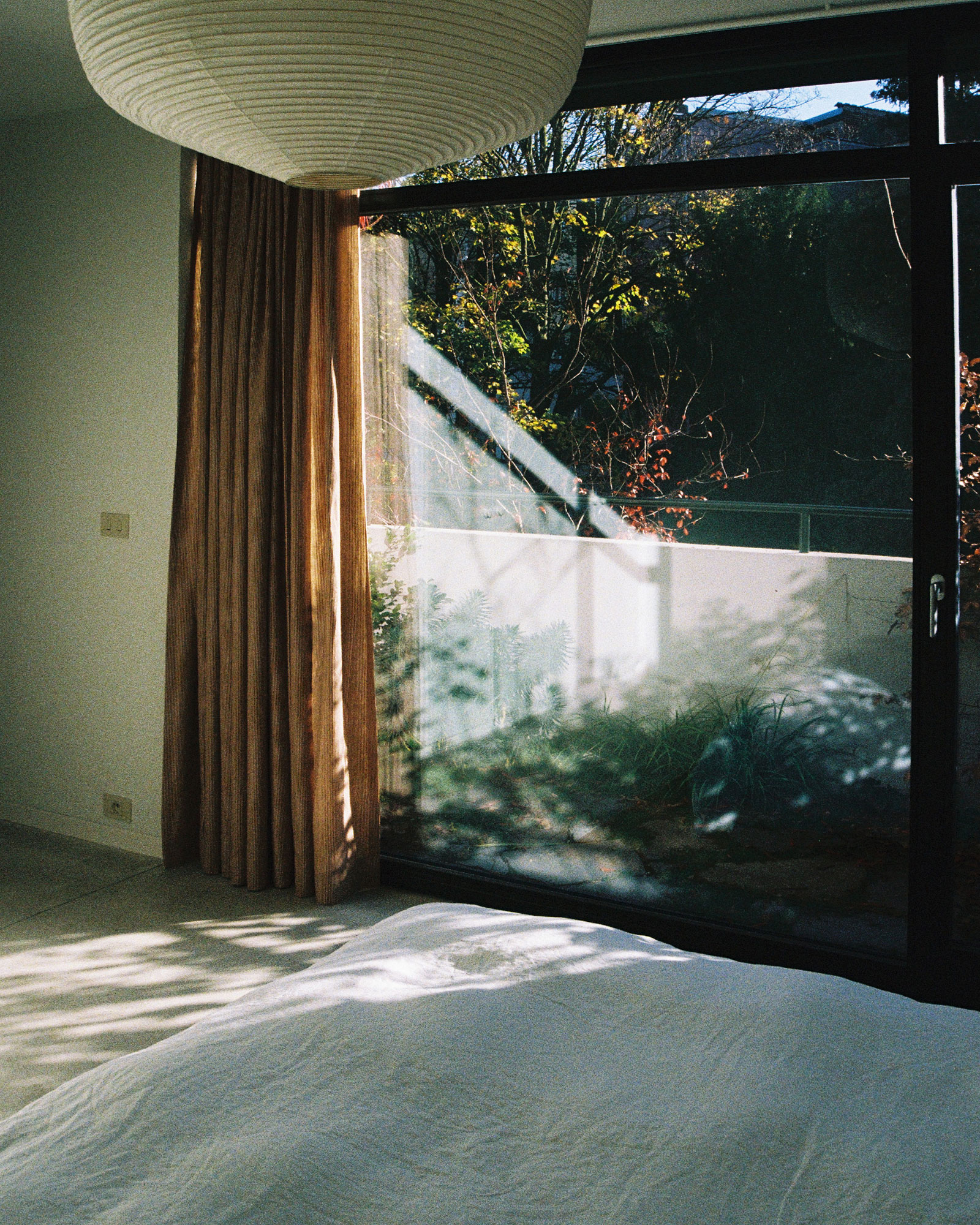 bautier-apartments_apartment_Bruxelles-belgium_cote-jardin-interior-bedroom-view.jpg