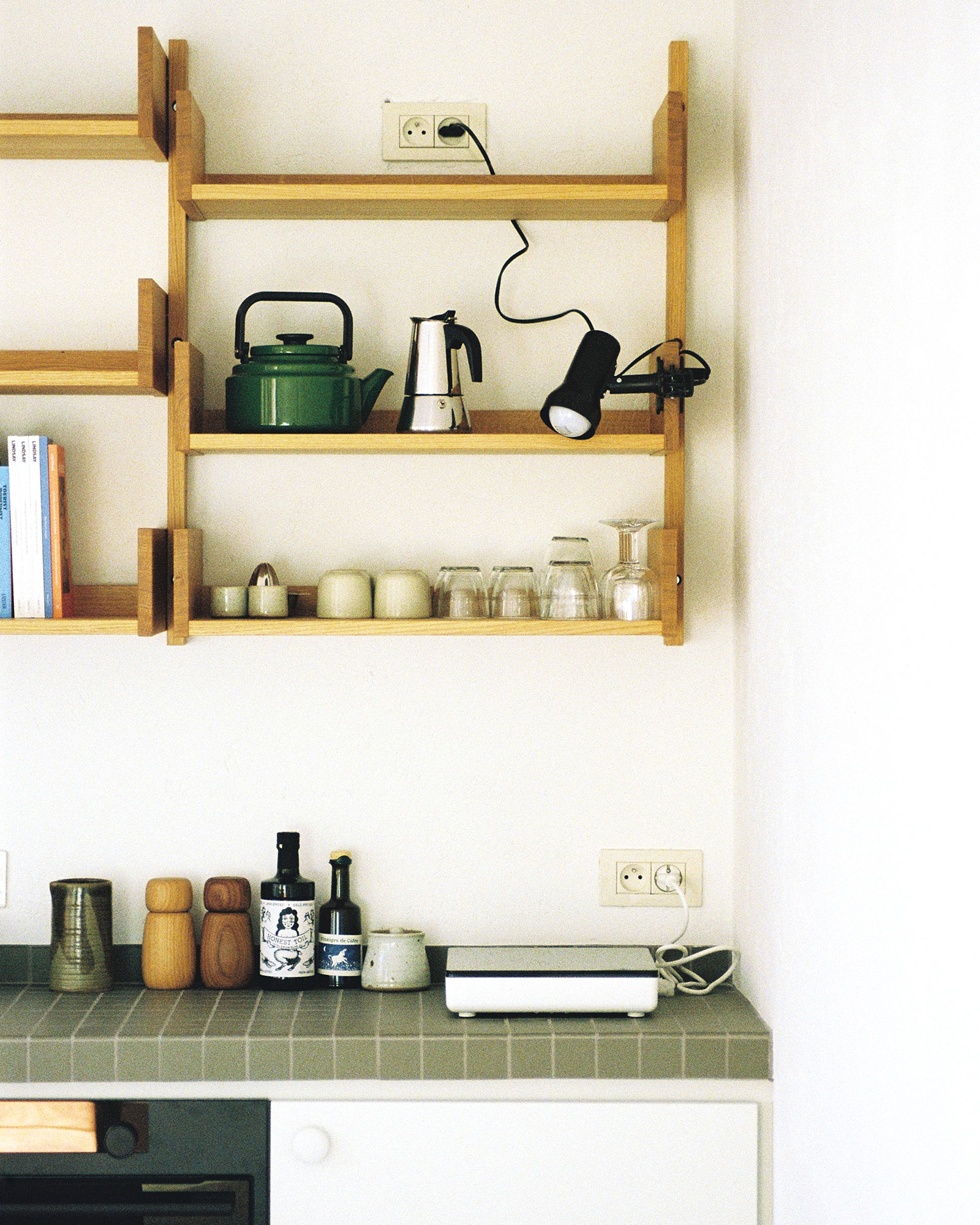 bautier-apartments_apartment_Bruxelles-belgium_cote-jardin-interior-kitchen.jpg