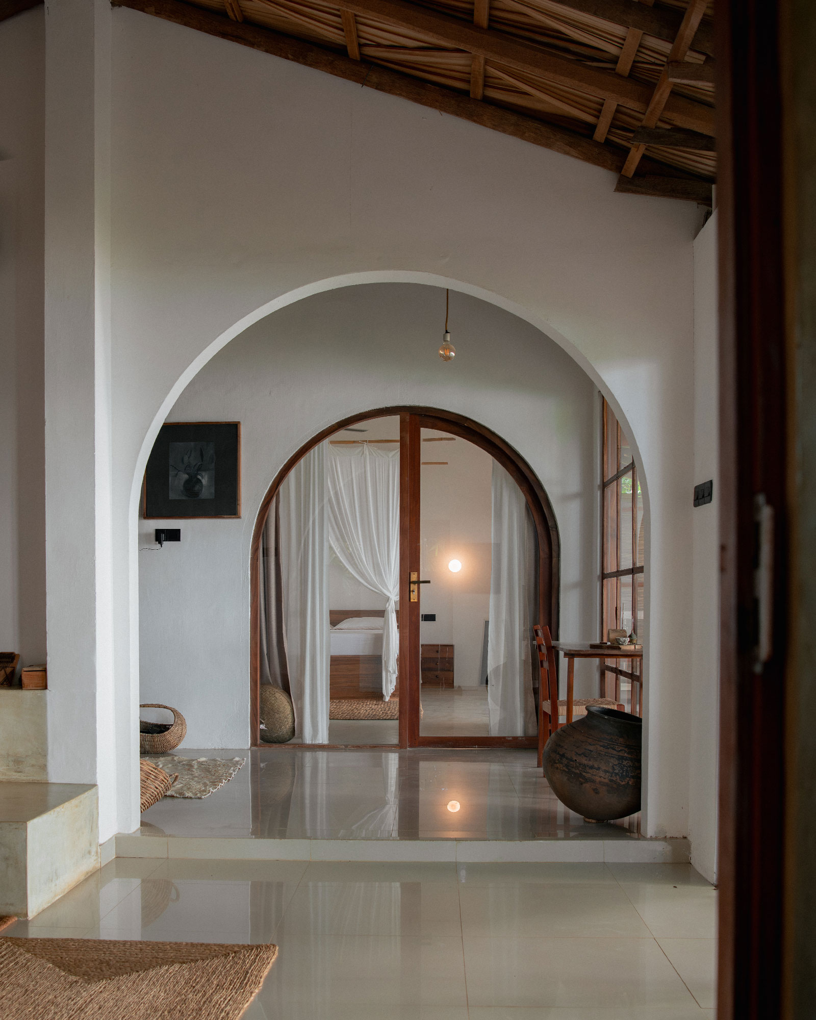 sunyata_beachhouse_Nilwella-sri-lanka_interior-arch.jpg