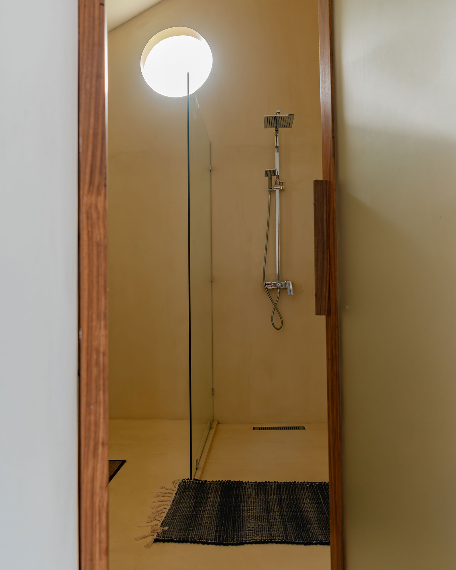 sunyata_beachhouse_Nilwella-sri-lanka_interior-bathroom-shower.jpg