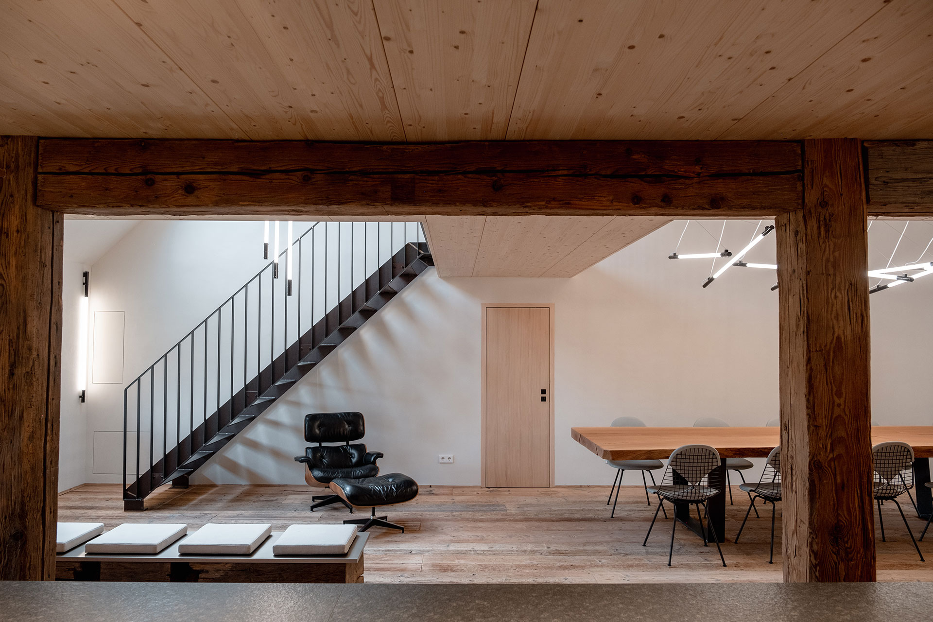 black-forest-house-1650_house_wieden-germany_interior-room.jpg