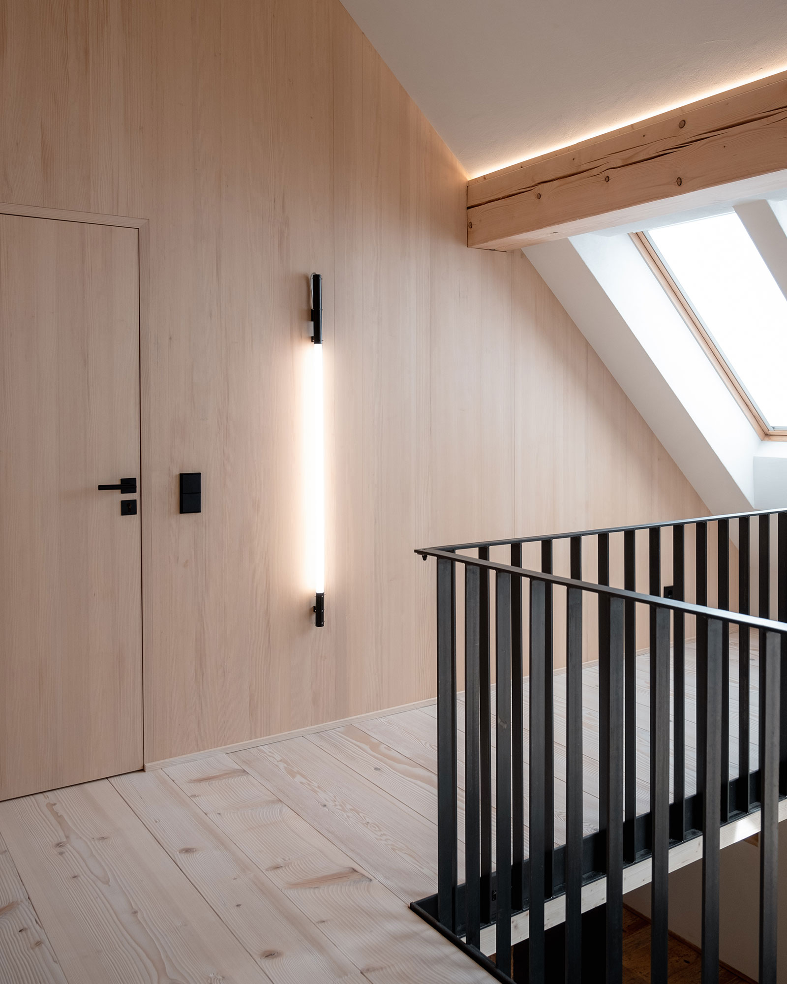 black-forest-house-1650_house_wieden-germany_interior-second-floor.jpg