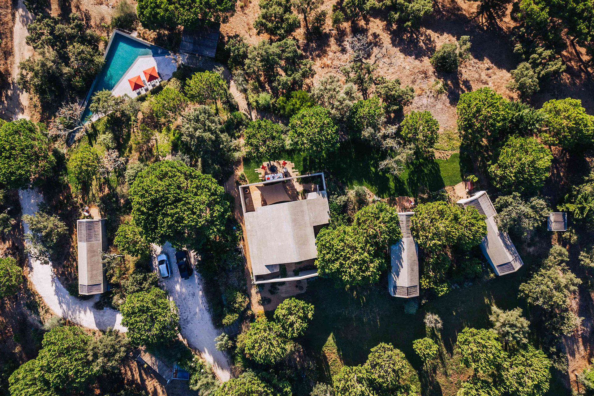 casa-atlantica_beachhouse_melides-portugal_exterior-drone.jpg