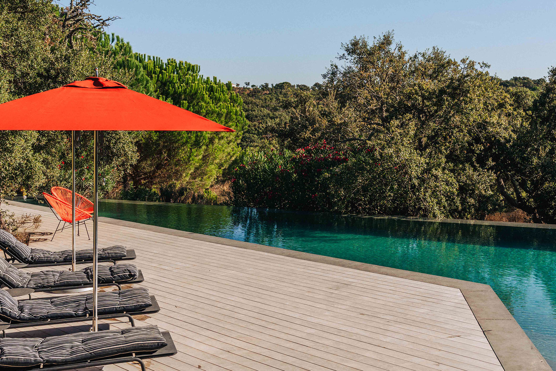 casa-atlantica_beachhouse_melides-portugal_exterior-pool.jpg