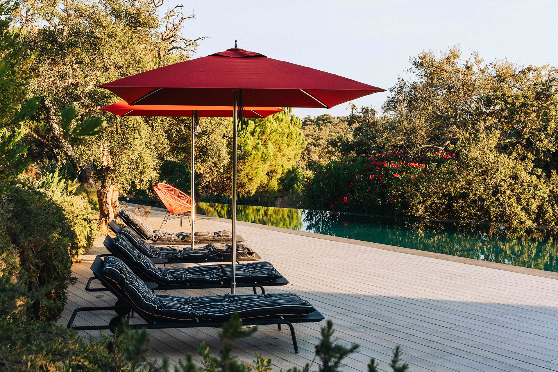 casa-atlantica_beachhouse_melides-portugal_exterior-pool-sunset.jpg