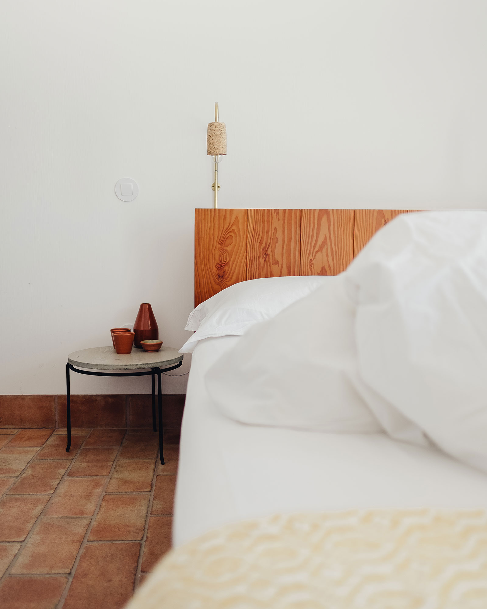casa-modesta_small-hotel_faro-portugal_interior-bedroom.jpg