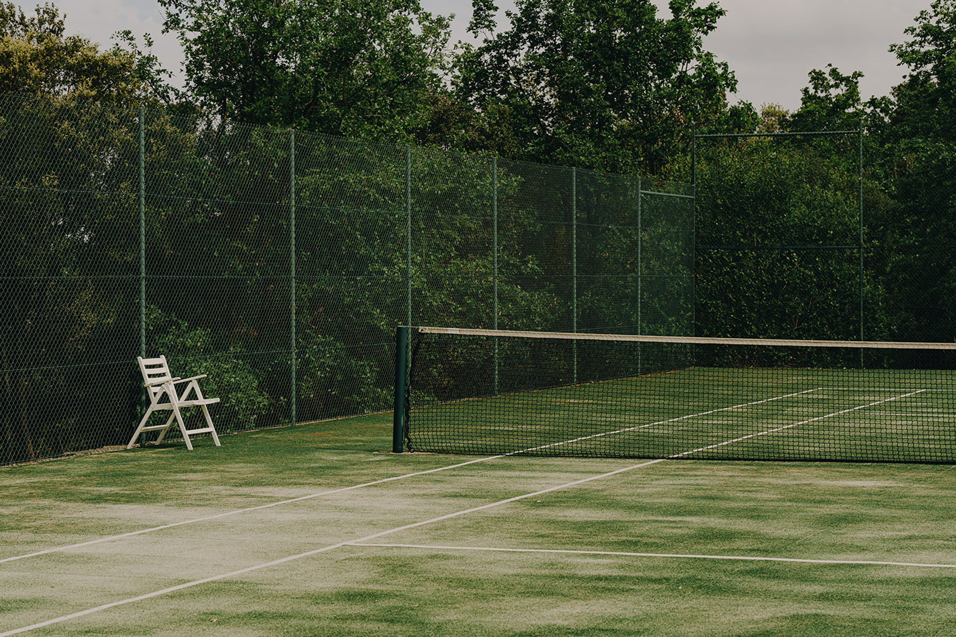 puig-castellar_country-house_catalonia-spain_exterior-tenis.jpg